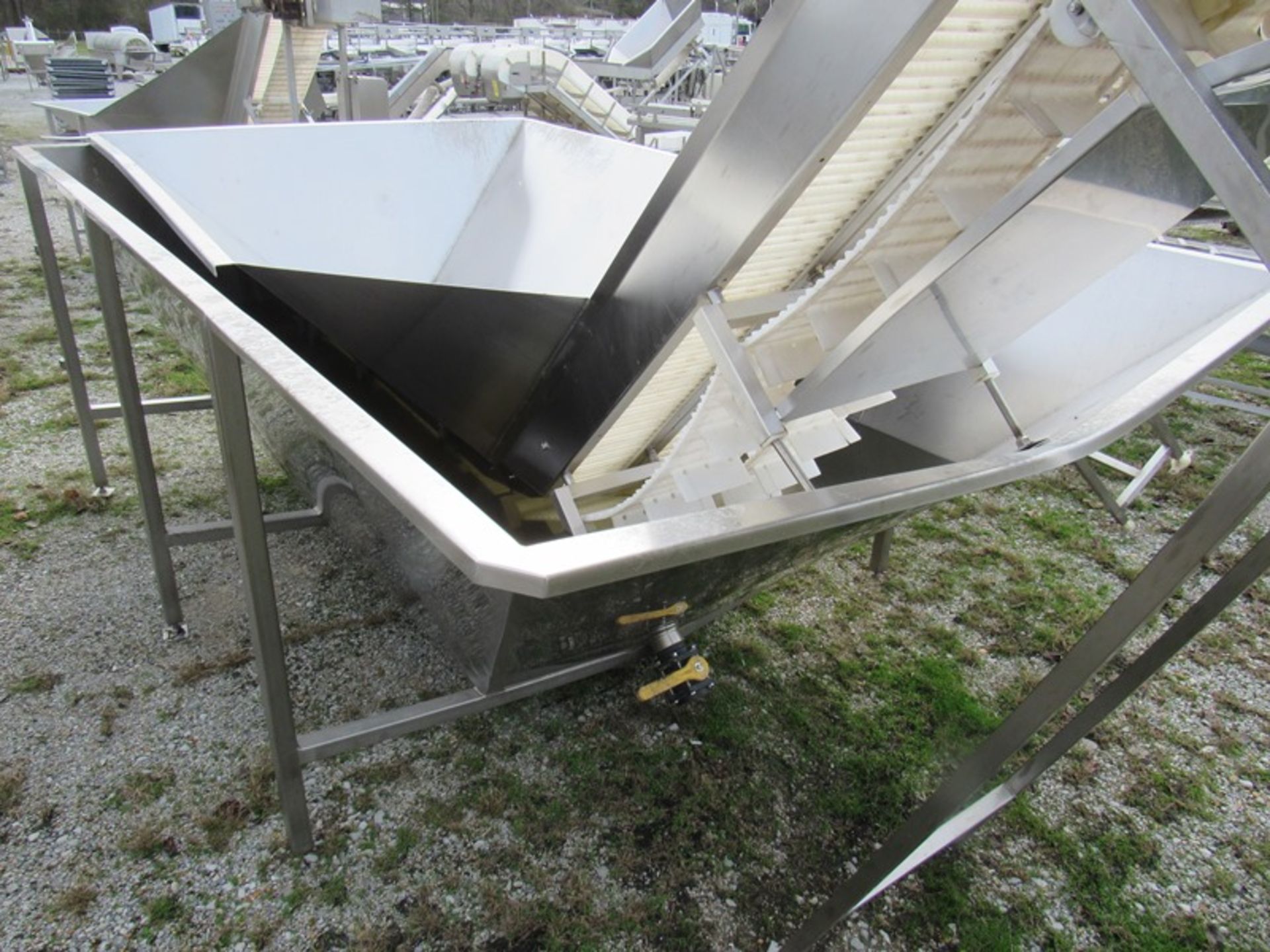 Stainless Steel Incline Double Conveyor, flighted plastic belt, 6" W X 16' L, 3" H flights, spaced - Image 5 of 5