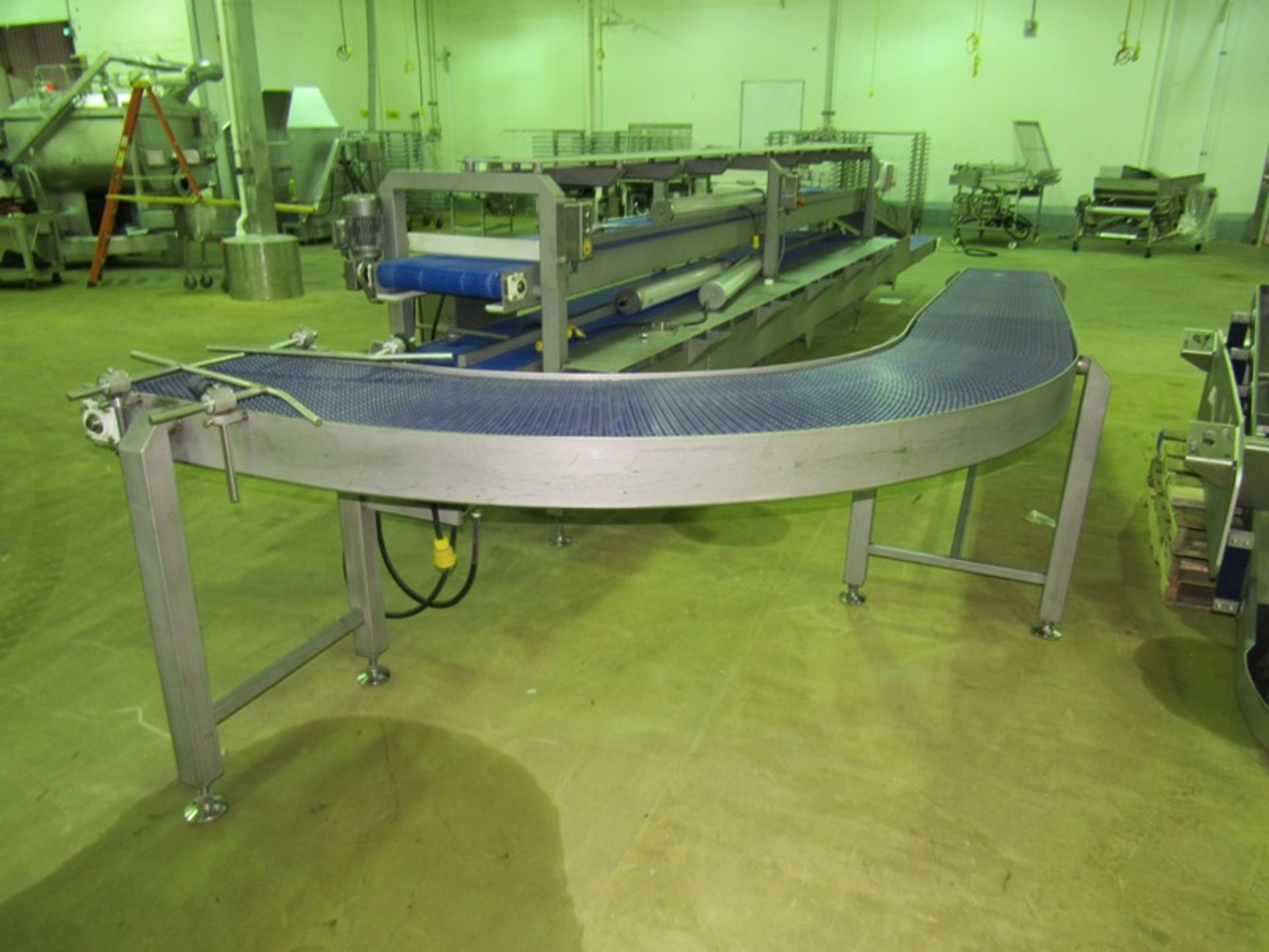 Stainless Steel 90º Conveyor, 19 1/2" W X 20' L blue belt, 12' to turn (Late Pickup Only - March - Image 2 of 5