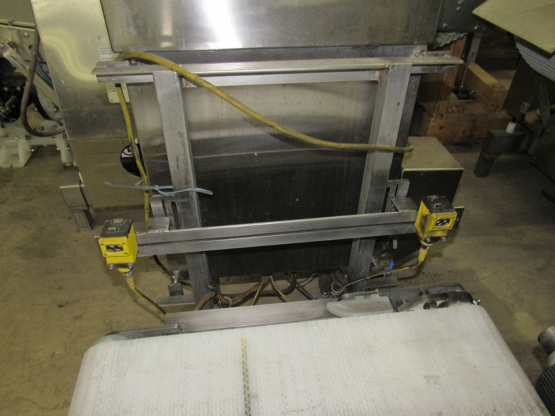 Vandeberg Scales Inline Checkweigher System, (3) conveyors 24" W X 24" L with controls, product - Image 4 of 7