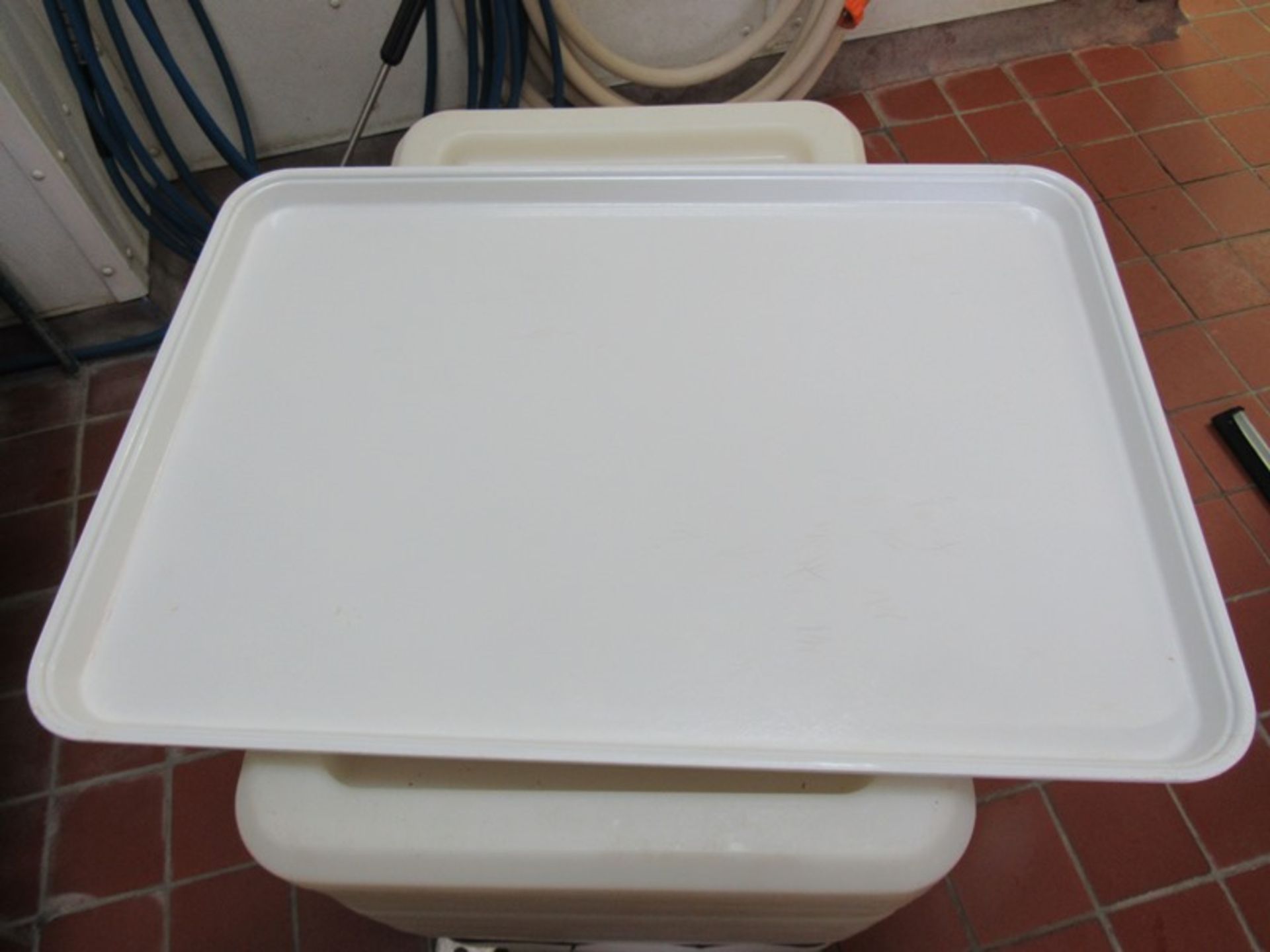 Cambro "Market Tray" Composite 18 X 26 (Required Loading Fee $10.00 - Small Items Will Be Loaded - Image 2 of 2