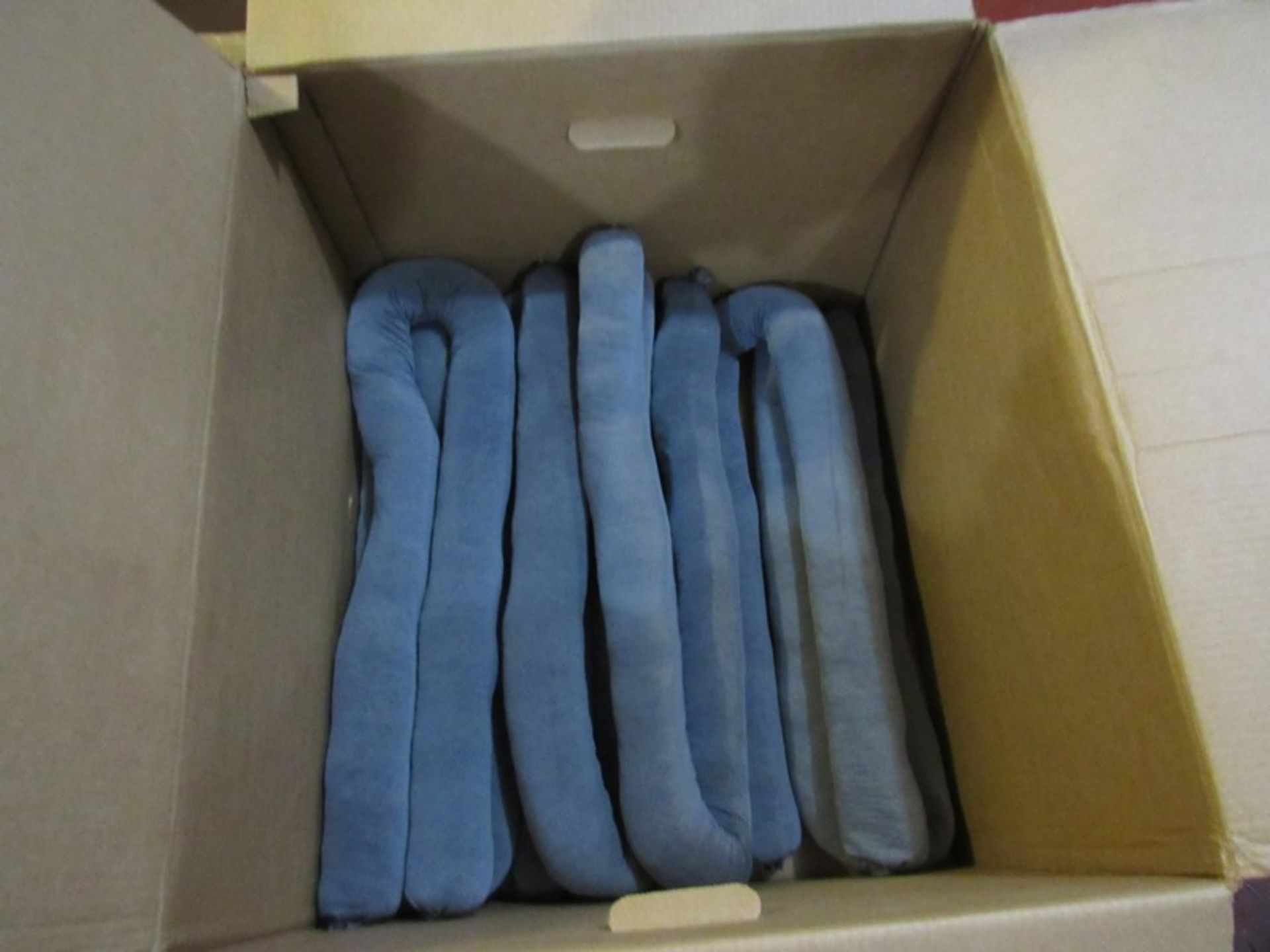 Lot Rubber Boot Wash, Rubber Anti-Fatigue Mats, Rubber Boots, (5) size 12, (3) size 11, (1) size - Image 4 of 4