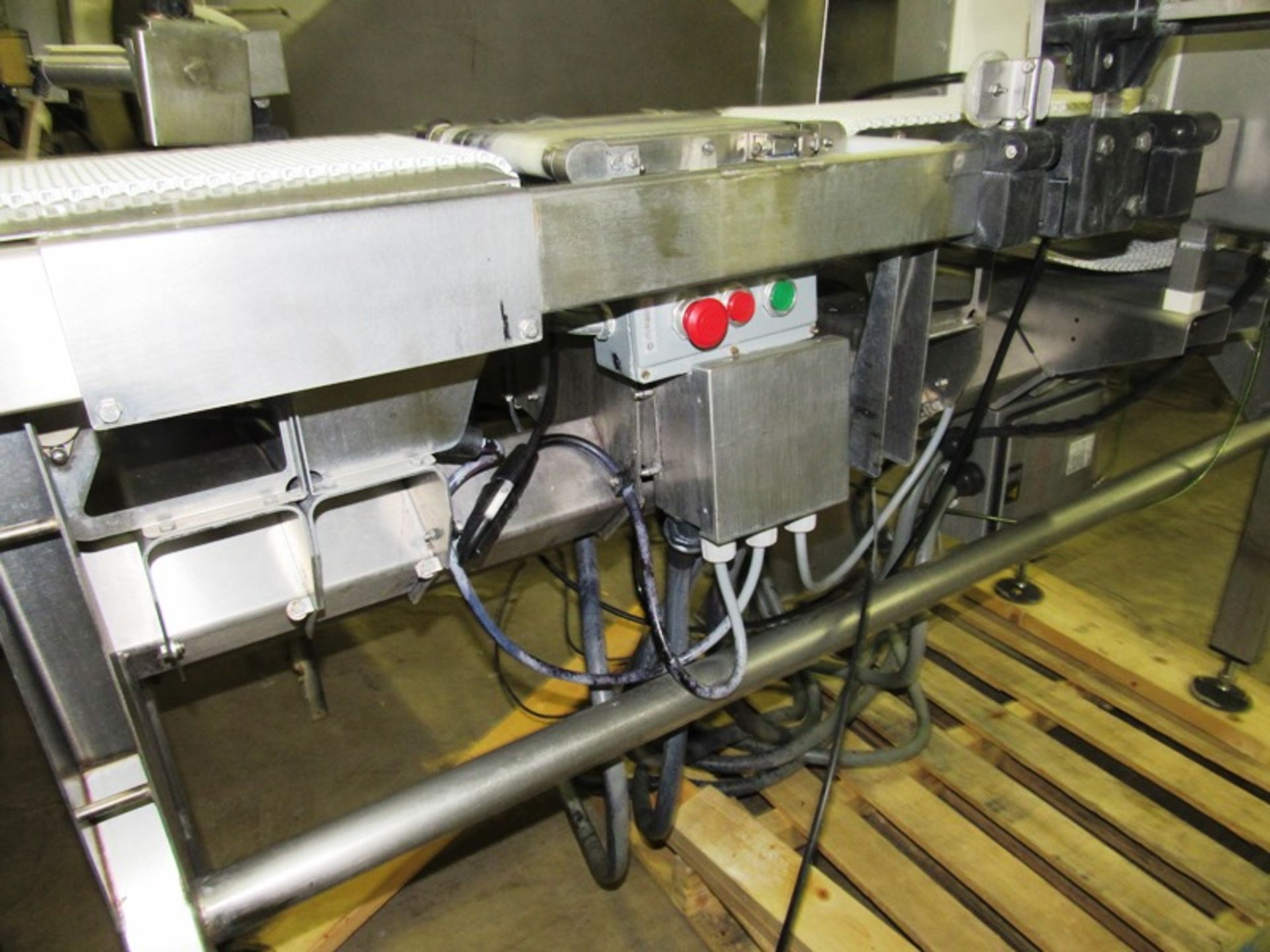Safeline Metal Detector/Inline Checkweigher, 9 3/4" W X 7" T aperture, 5 1/2" clearance, 8" W X 7' L - Image 9 of 10