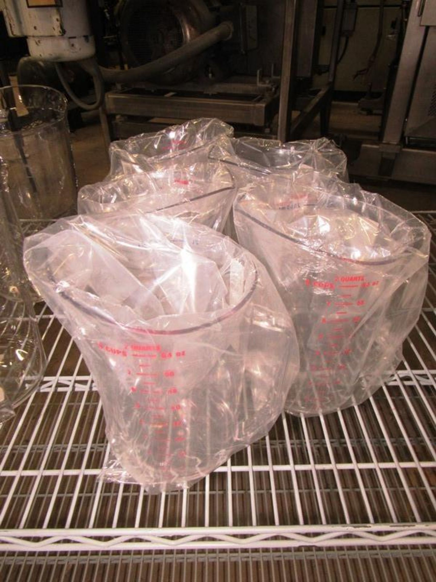 Lot of Plastic Measuring Pitchers, (4) 4Liter Pitchers, (5) 2 Liter Pitchers, (6) 225 ml cups, (4) - Image 3 of 6