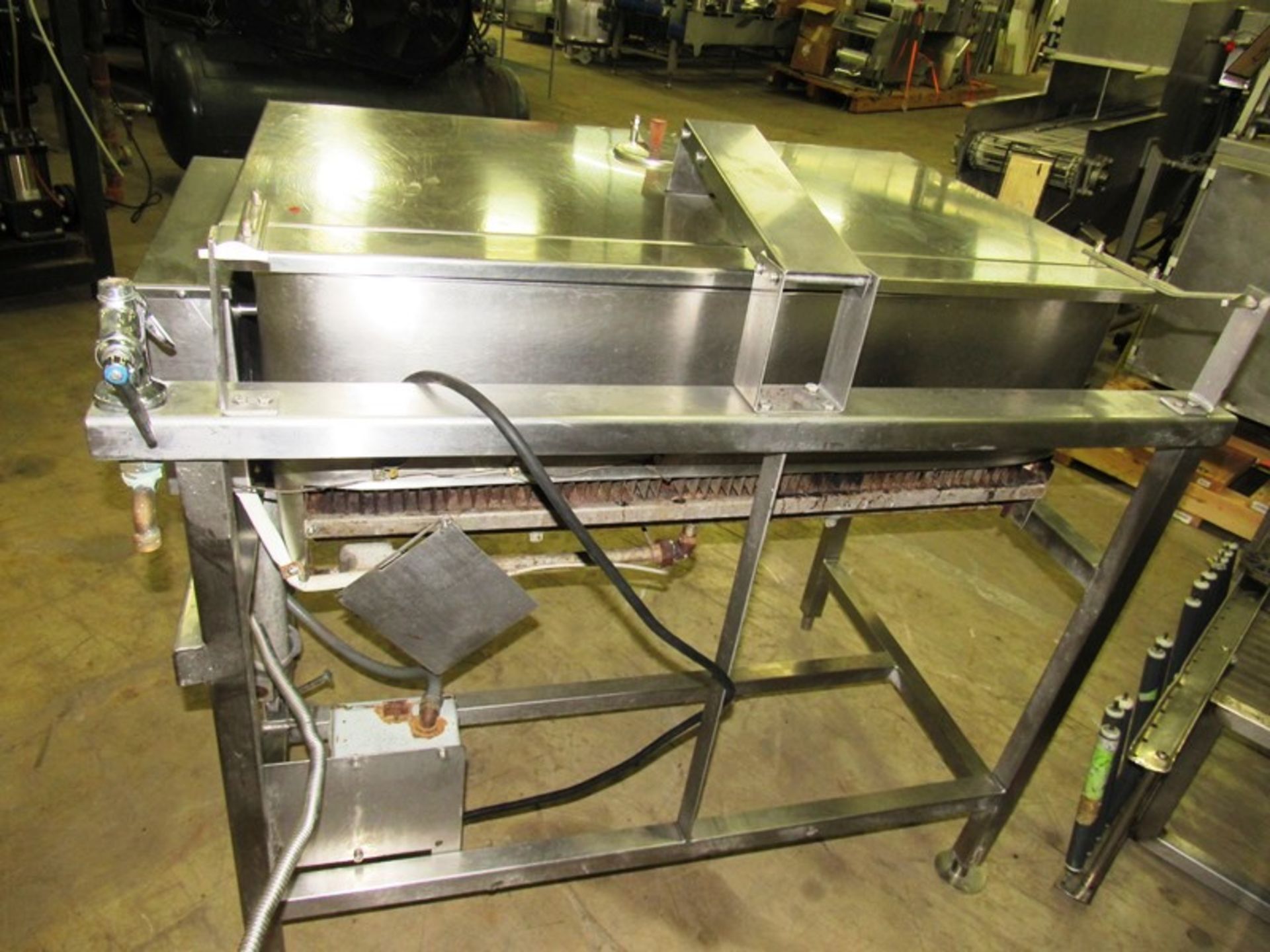 Groen Mdl.E-4-9 Natural Gas Fired Tilt Skillet/Braising Pan w/water attachment, 120 volts - Image 3 of 7