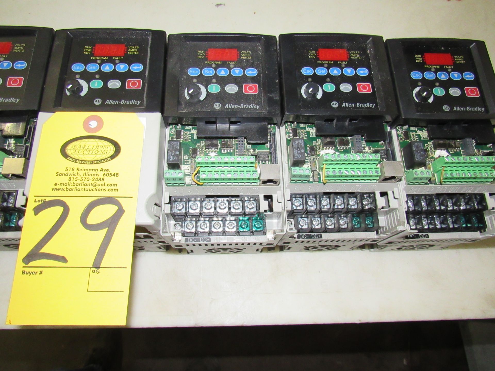 Lot (5) Allen Bradley Power Flex 40 Cat. No. 22BD6PON104 & (2) Allen Bradley Power Flex 40 Cat. - Image 3 of 10