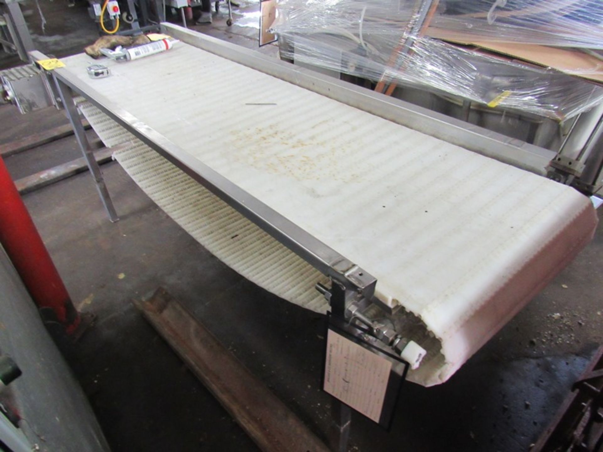 Conveyor, 24" W X 7' L plastic belt, hydraulic drive