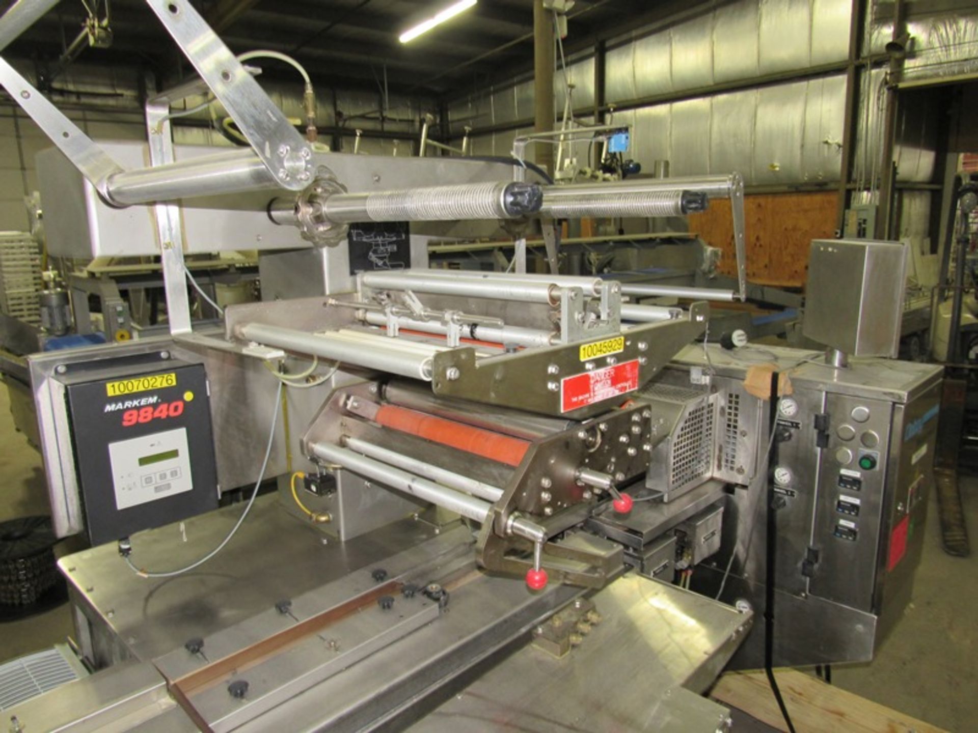 Doboy Mdl. Micromatic L-R Flow Wrapper, 460 volts, touchscreen controls, manual heater controls, - Image 5 of 18