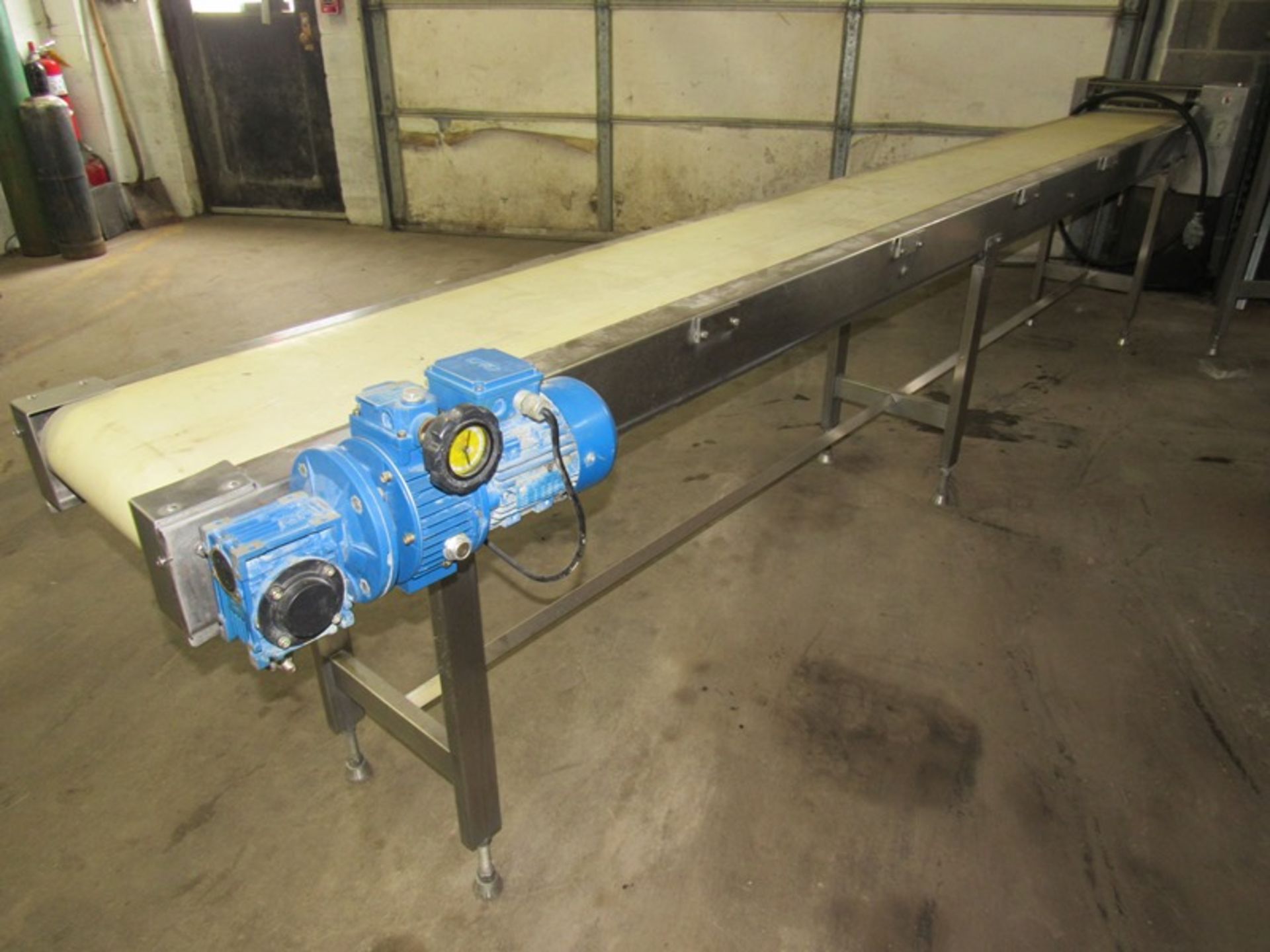 Stainless Steel Folding Conveyor with guillotine cutter 12" W X 14' L, 220 volts