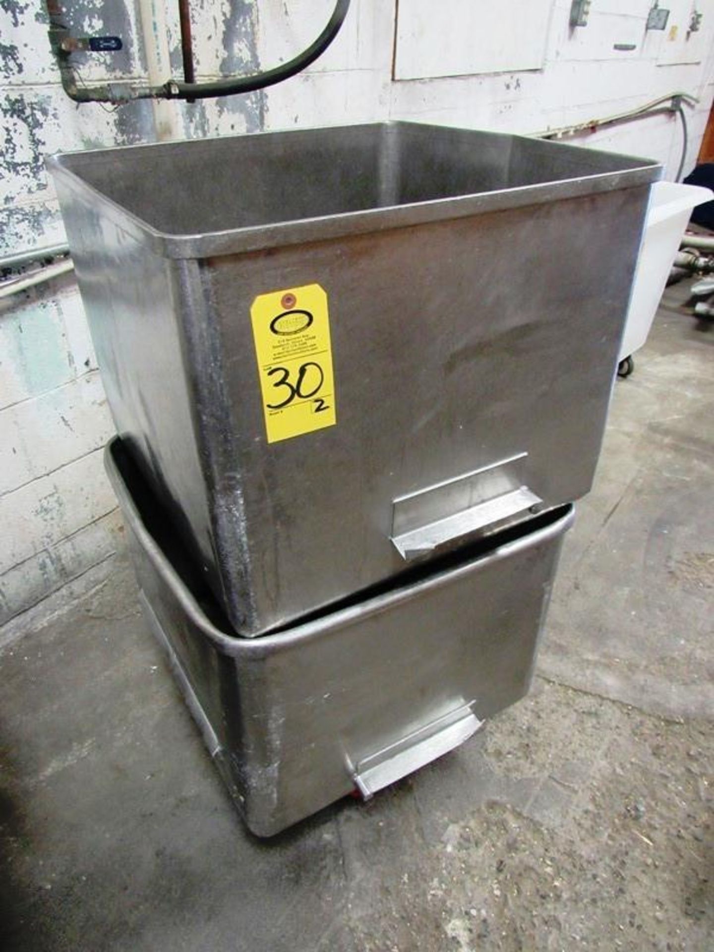 Stainless Steel Dump Buggies, 400 Lb. capacity (Located in Plano, IL - Loading Fee: $10 Removal