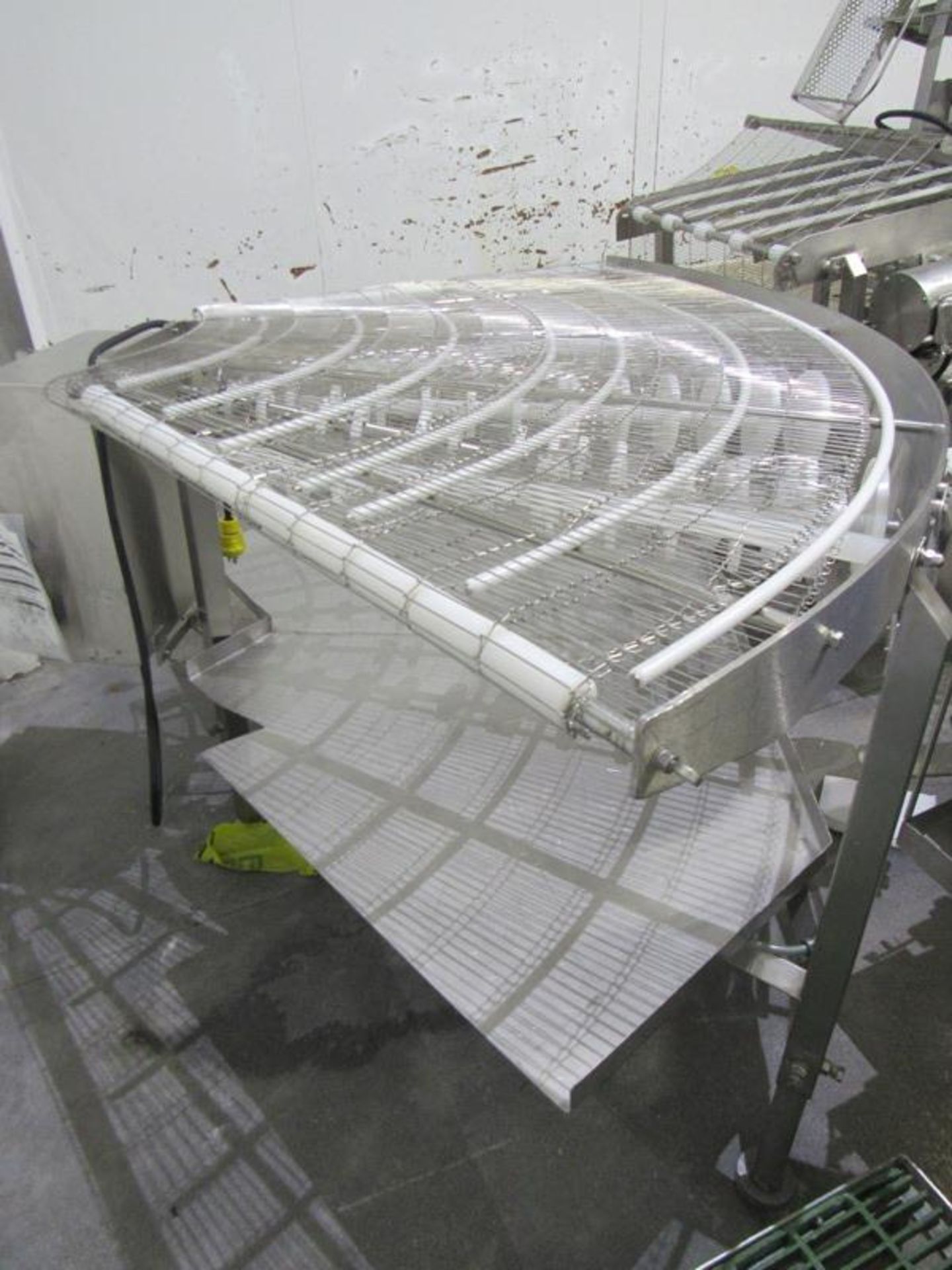 JBT Food Tech Mdl. FIO Stainless Steel Turn Conveyor, 43" W X 7' L ladder chain belt, stainless - Image 4 of 4