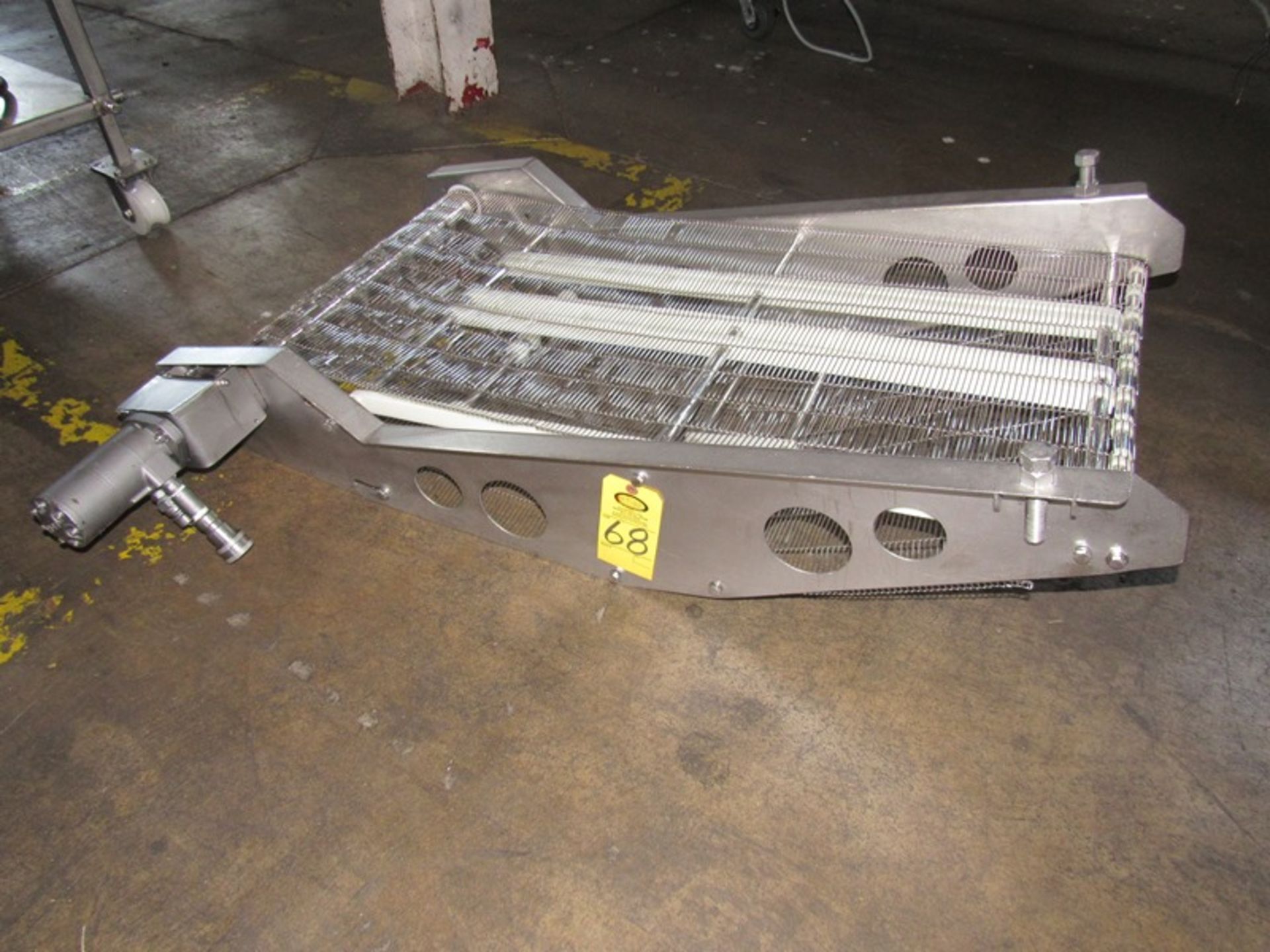 Stainless Steel Conveyor, 2' W X 4' L stainless steel ladder chain belt, hydraulic operation (