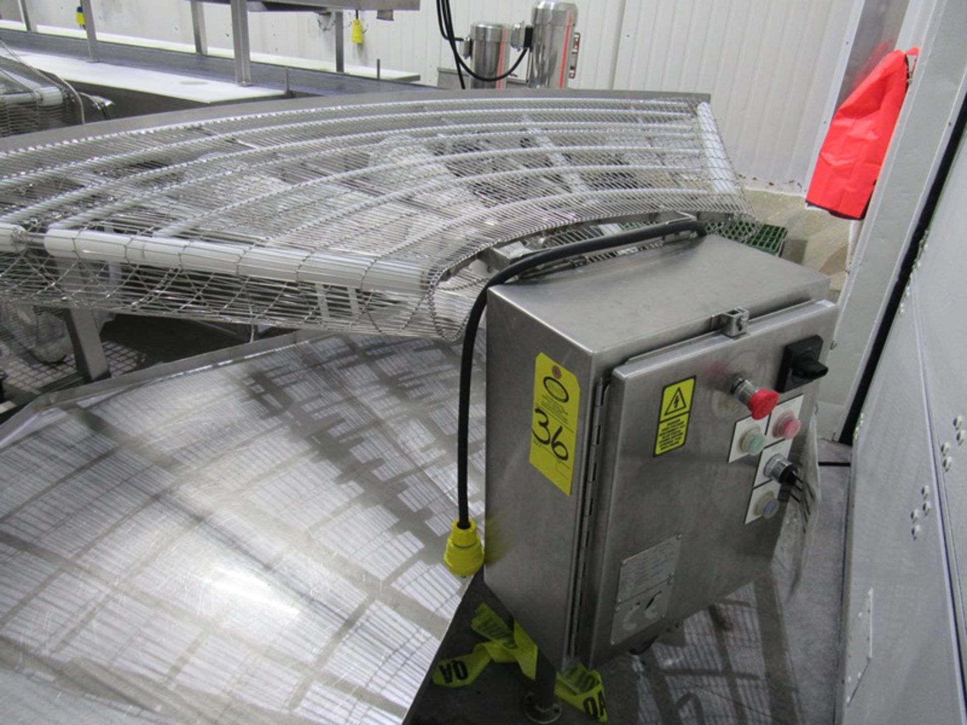 JBT Food Tech Mdl. FIO Stainless Steel Turn Conveyor, 43" W X 7' L ladder chain belt, stainless - Image 2 of 4