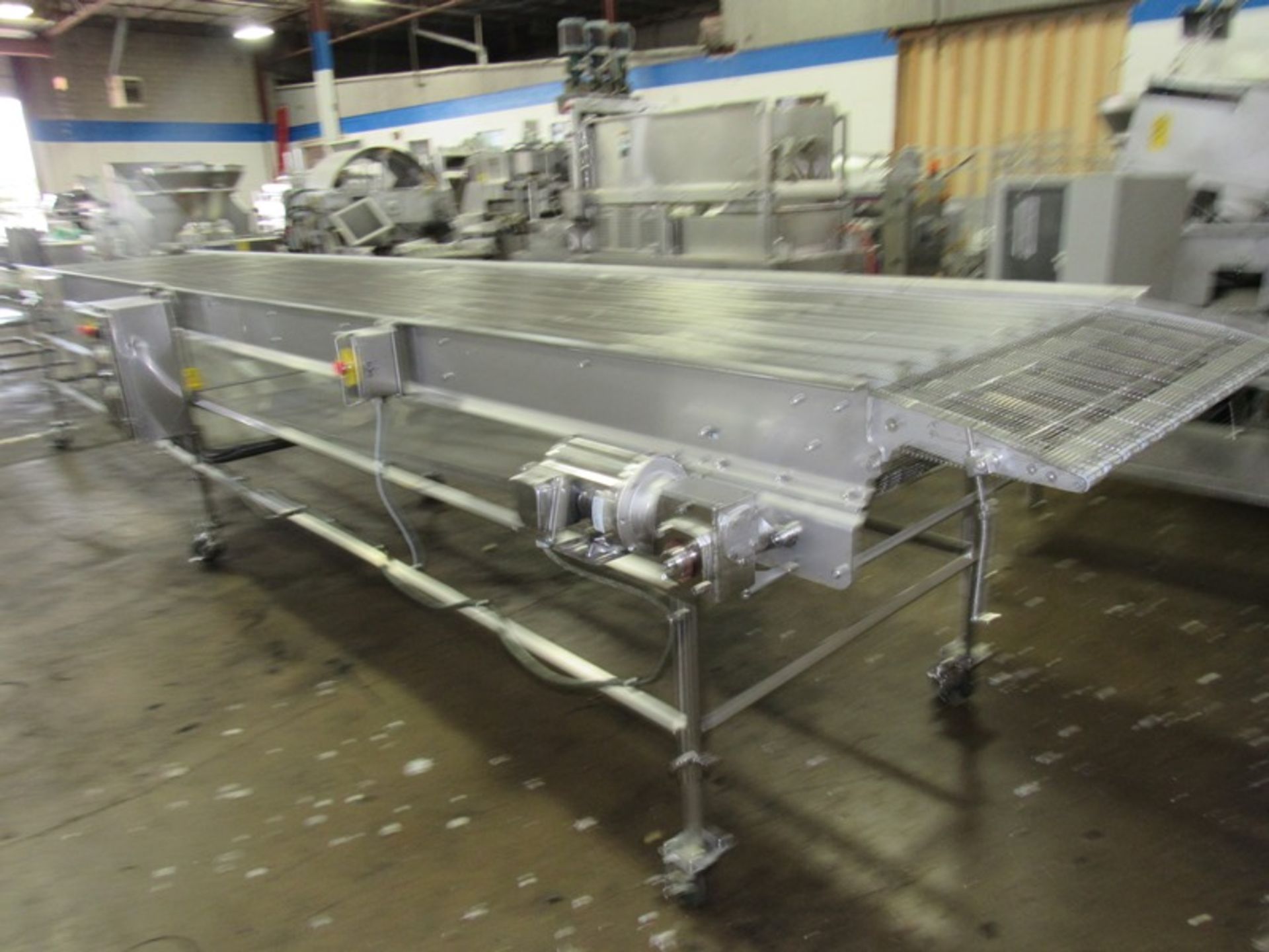 Portable Stainless Steel Conveyor, 40" W X 21' L, stainless steel ladder chain belt with drip pan, - Image 4 of 5