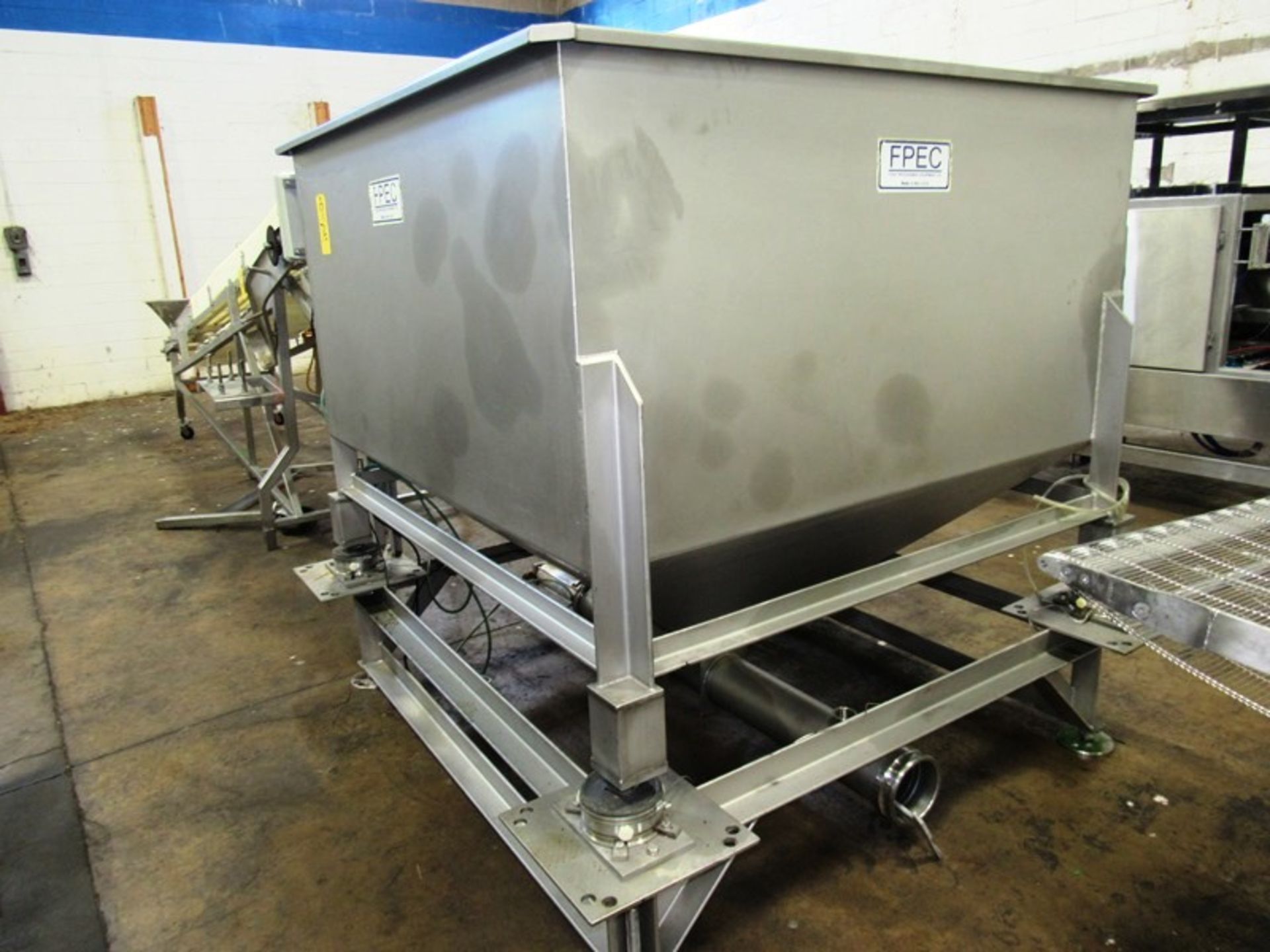 FPEC Mdl. VFH86 Stainless Steel Vacuum Load Hopper on load cells, 63" W X 63" L X 55" D, tapered - Image 3 of 7