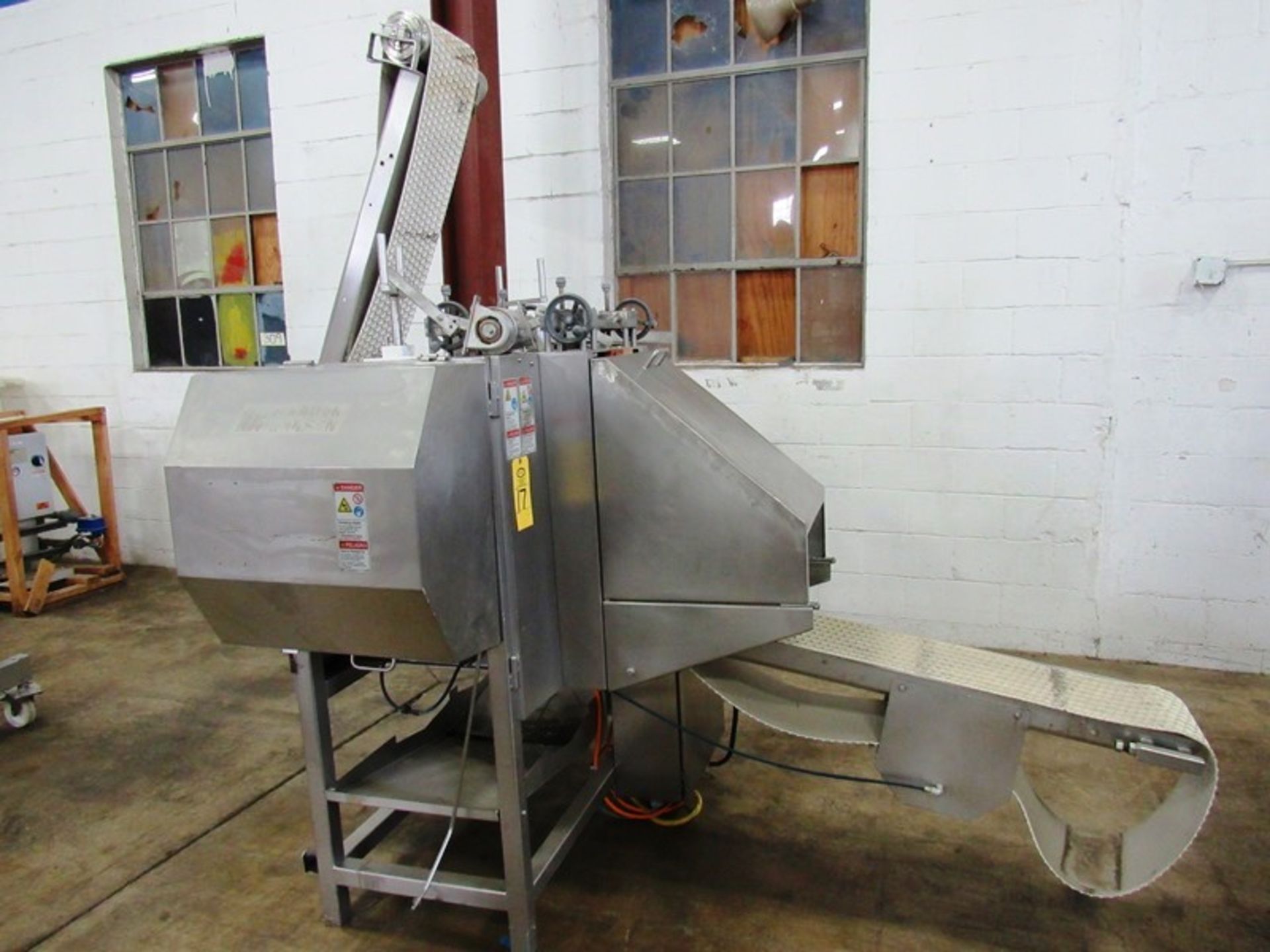 Baader Johnson Mdl. SL501 Portioning Cutter, Ser. #M-PCS9-704/144, water 4.0 GPM, 440 volts