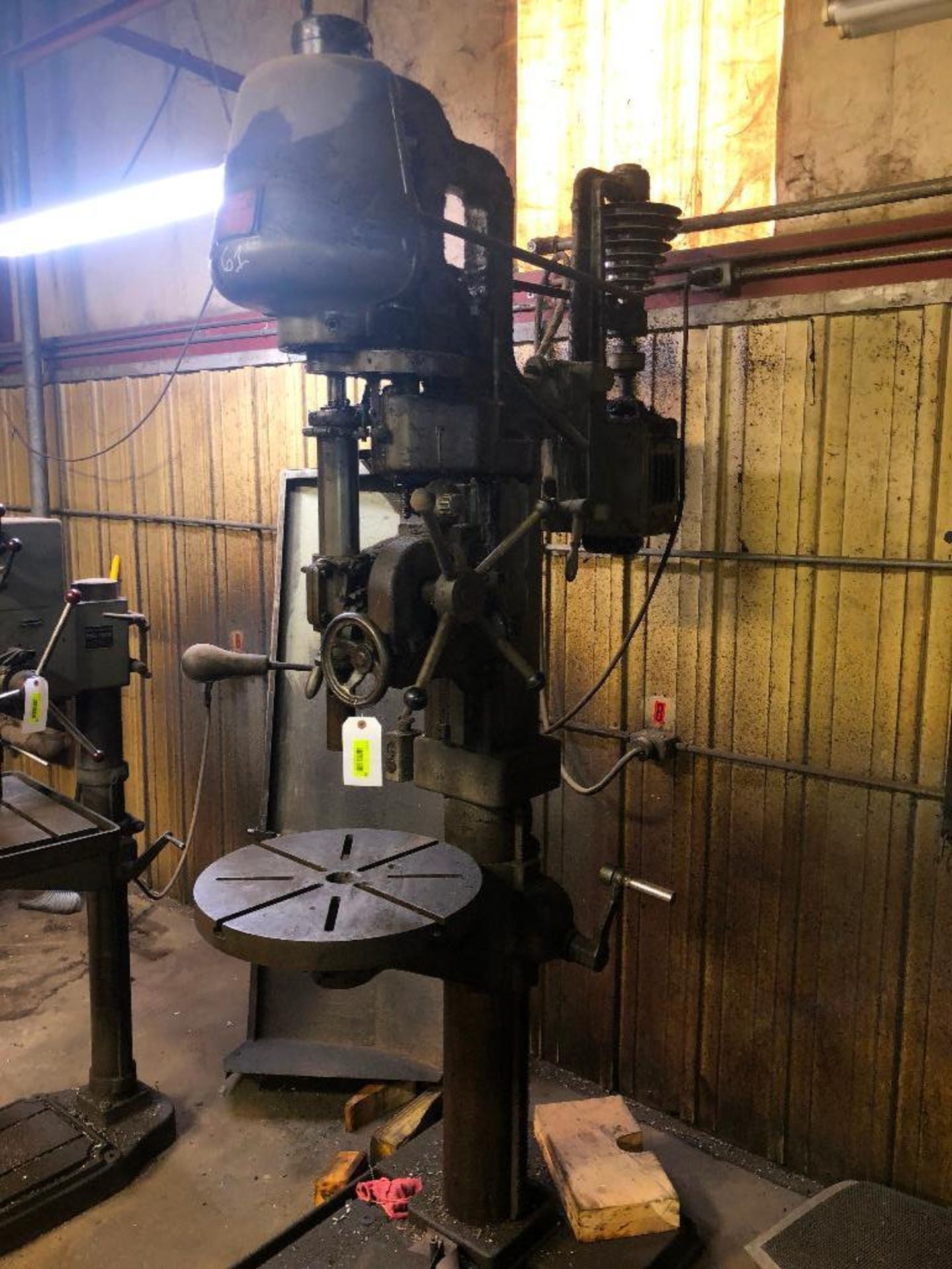 DESCRIPTION: CINCINNATI 21 SLIDING HEAD DRILL PRESS BRAND / MODEL: CINCINNATI 21 LOCATION: FRONT WAR - Image 3 of 6