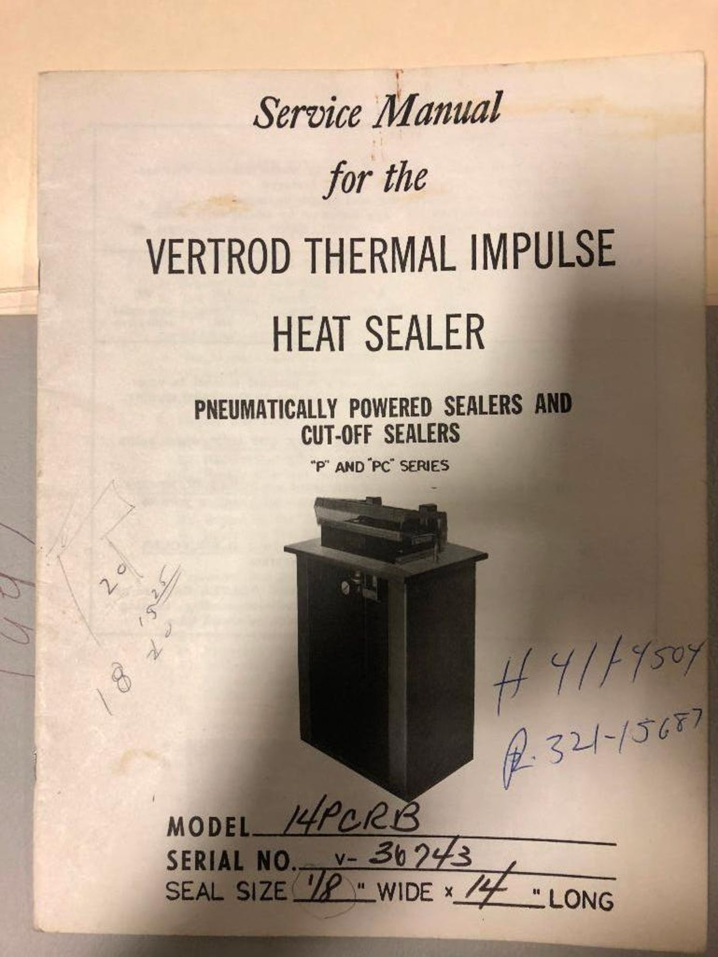 DESCRIPTION VERTROD THERMAL IMPULSE HEAT SEALER BRAND/MODEL VERTROD 14PCRB LOCATION WAREHOUSE: BAY 1 - Image 6 of 8