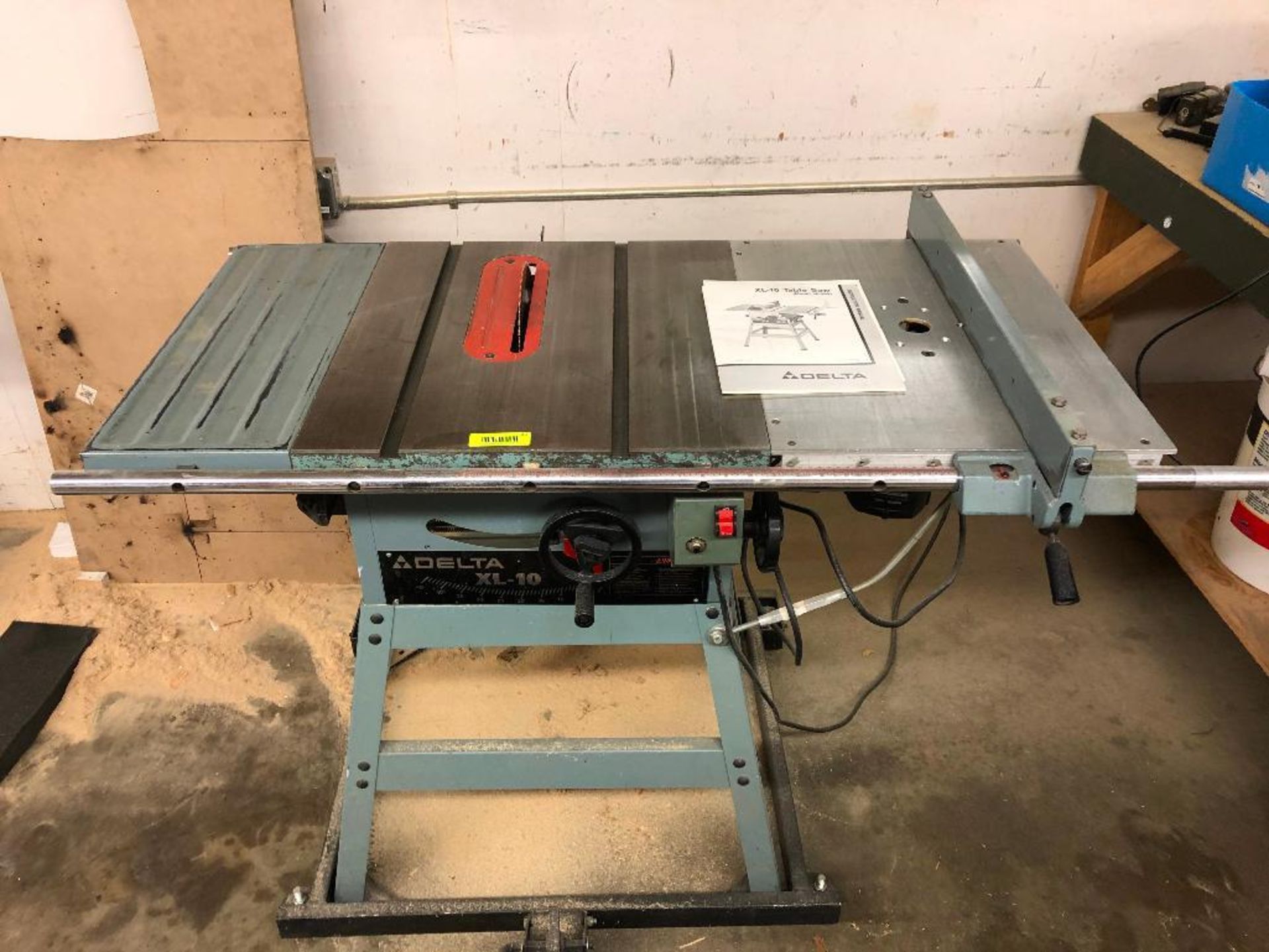 DESCRIPTION DELTA XL-10 TABLE SAW BRAND/MODEL DELTA 36-380 LOCATION TOOL ROOM QUANTITY 1 - Image 2 of 6