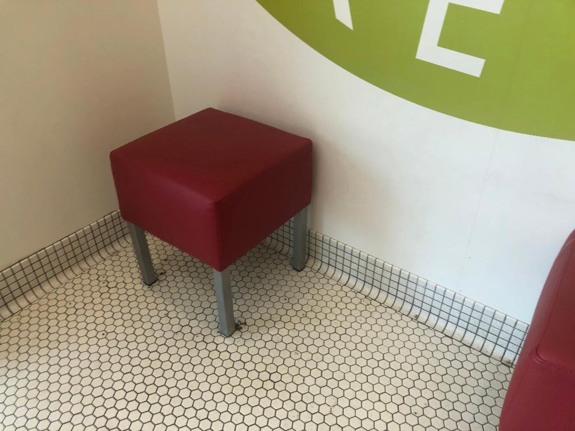 DESCRIPTION: (3) 14" X 14" RED VINYL SEAT CUSHIONS SIZE: 14" X 14" LOCATION: KITCHEN THIS LOT IS: SO - Image 2 of 2