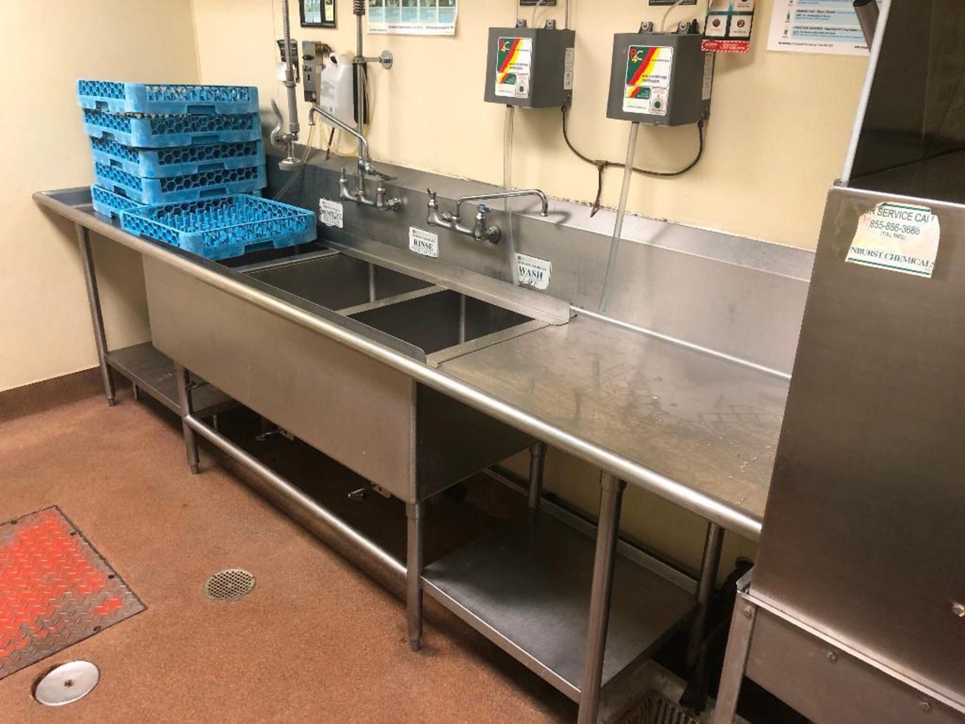 DESCRIPTION: 10' X 31" THREE WELL LEFT SIDE STAINLESS POT SINK W/ SPRAY SINK. ADDITIONAL INFORMATION