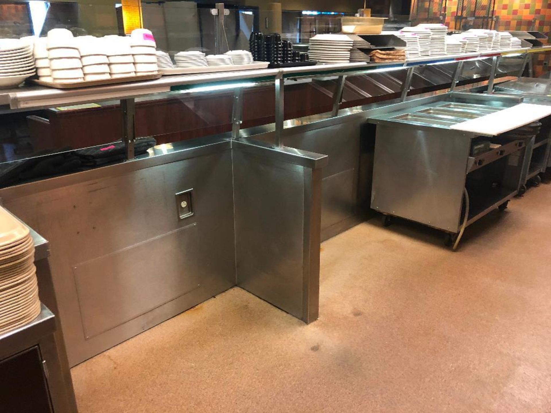 DESCRIPTION: 24' STAINLESS BUFFET COUNTER / SNEEZE GUARD. SHUTTLE CHARGE BCL CANNOT SHUTTLE THIS ITE - Image 7 of 8