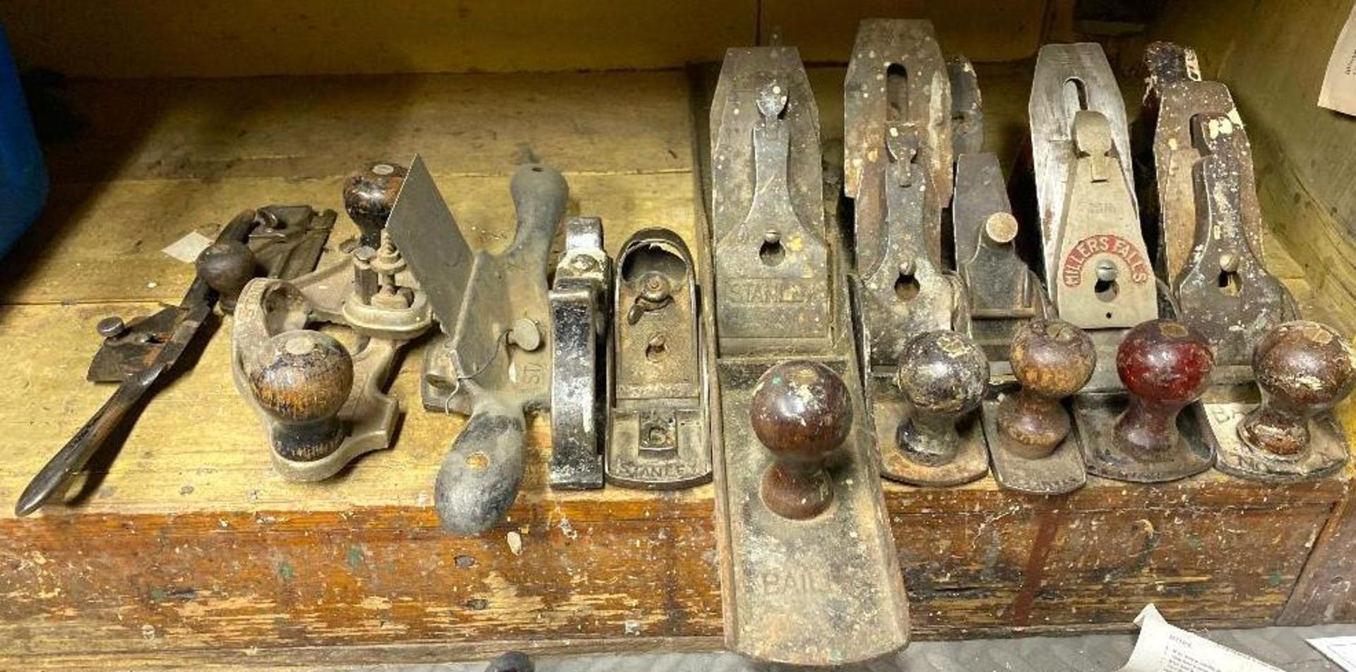 DESCRIPTION ASSORTED BENCH PLANES LOCATION BASEMENT THIS LOT IS ONE MONEY QUANTITY 1