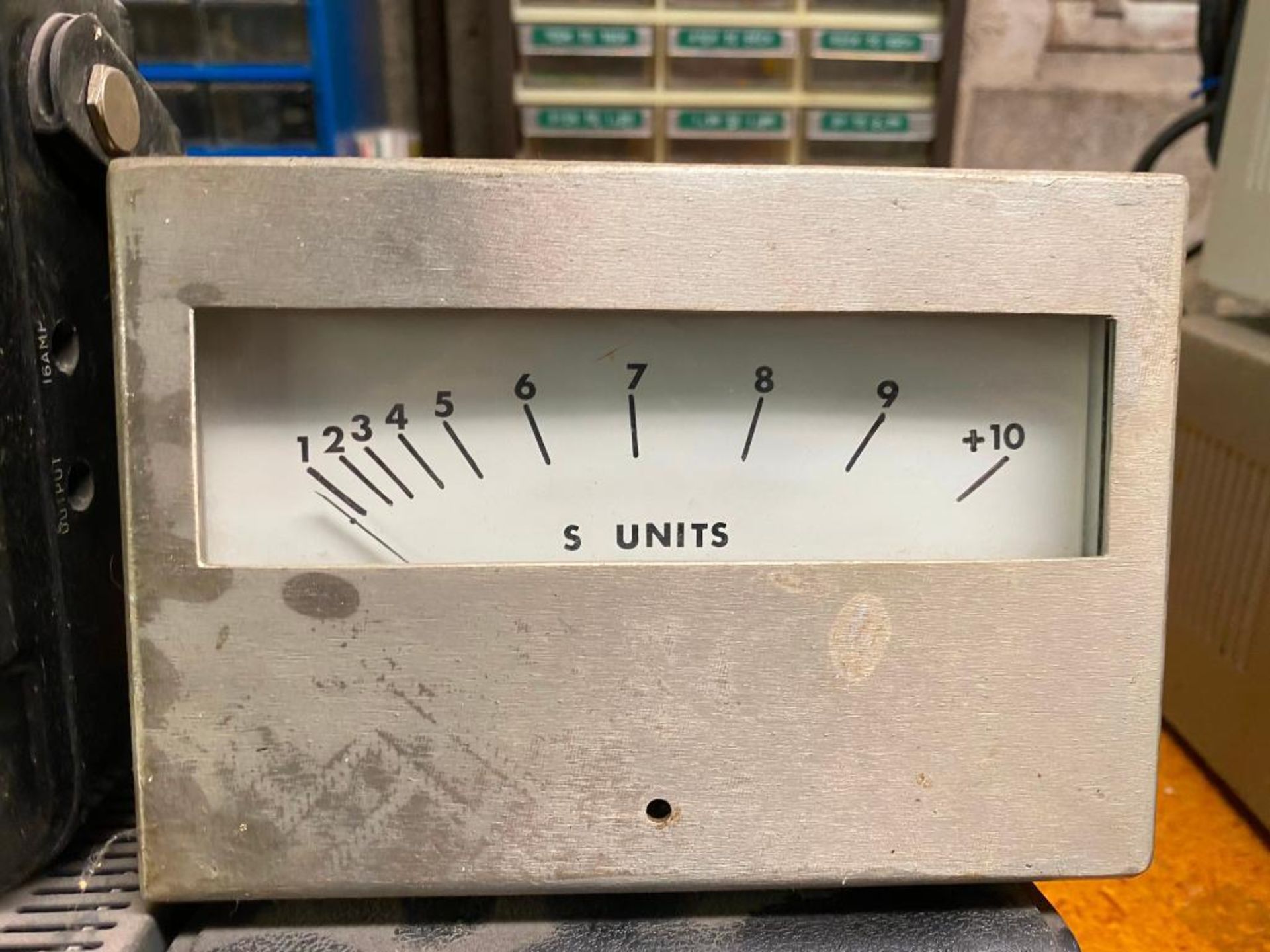 DESCRIPTION ANTENNA ROTOR, VOLTMETER, INDICATOR, AND GAUGE AS SHOWN LOCATION BASEMENT THIS LOT IS ON - Image 2 of 5