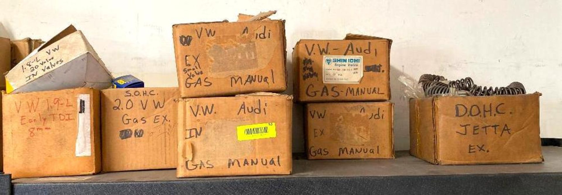 DESCRIPTION CONTENTS OF SHELF (ASSORTED AUTO VALVES) LOCATION E THIS LOT IS ONE MONEY QUANTITY 1