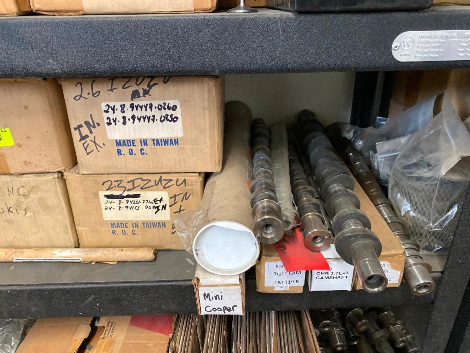 DESCRIPTION CONTENTS OF SHELF (ASSORTED AUTO VALVES) LOCATION E THIS LOT IS ONE MONEY QUANTITY 1 - Image 3 of 6