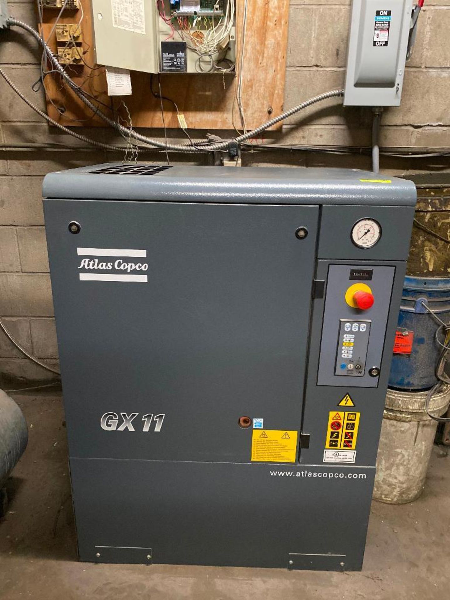 DESCRIPTION ATLAS COPCO GX11P EL ROTARY SCREW AIR COMPRESSOR (2015) BRAND/MODEL ATLAS COPCO ADDITION - Image 2 of 7