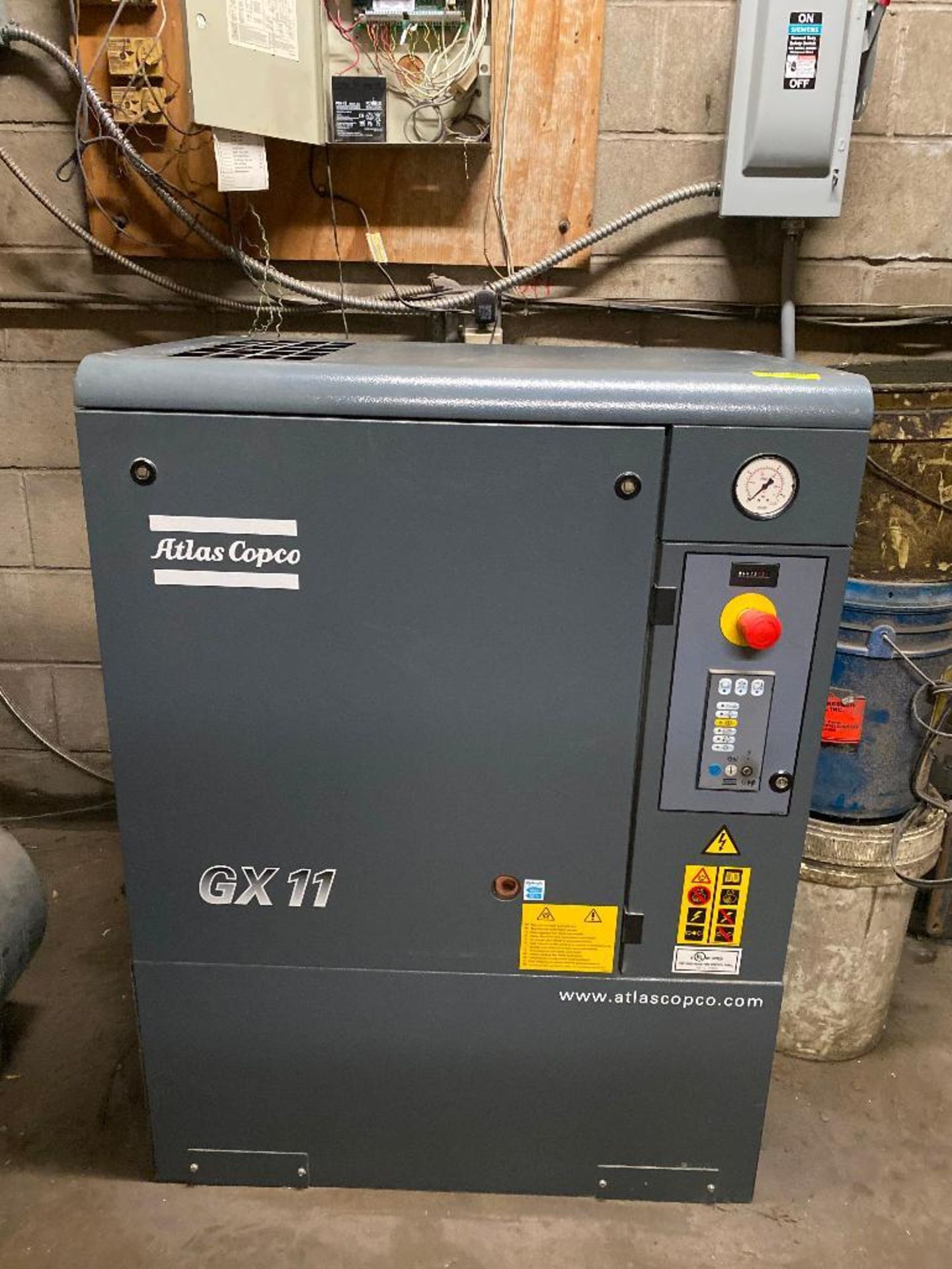 DESCRIPTION ATLAS COPCO GX11P EL ROTARY SCREW AIR COMPRESSOR (2015) BRAND/MODEL ATLAS COPCO ADDITION - Image 3 of 7