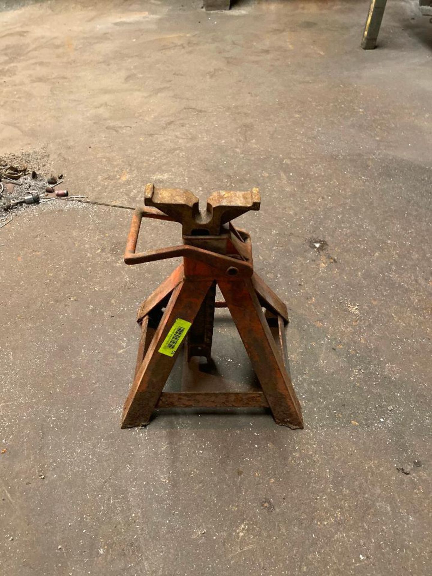 DESCRIPTION 6-TON RATCHET SAFETY STAND LOCATION D QUANTITY 1 - Image 2 of 3