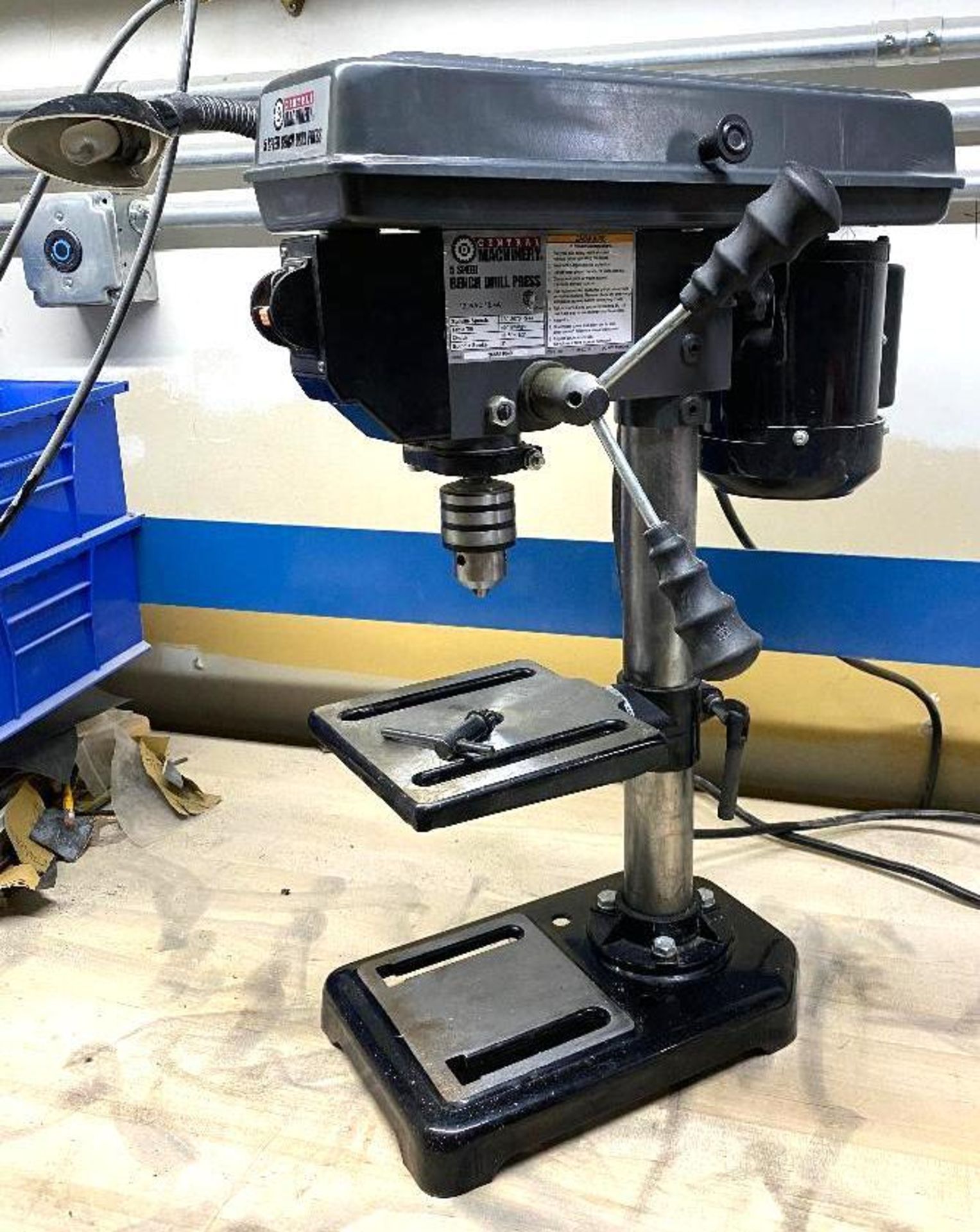 DESCRIPTION 8" 5-SPEED BENCH DRILL PRESS BRAND/MODEL CENTRAL MACHINERY ADDITIONAL INFORMATION 120VAC