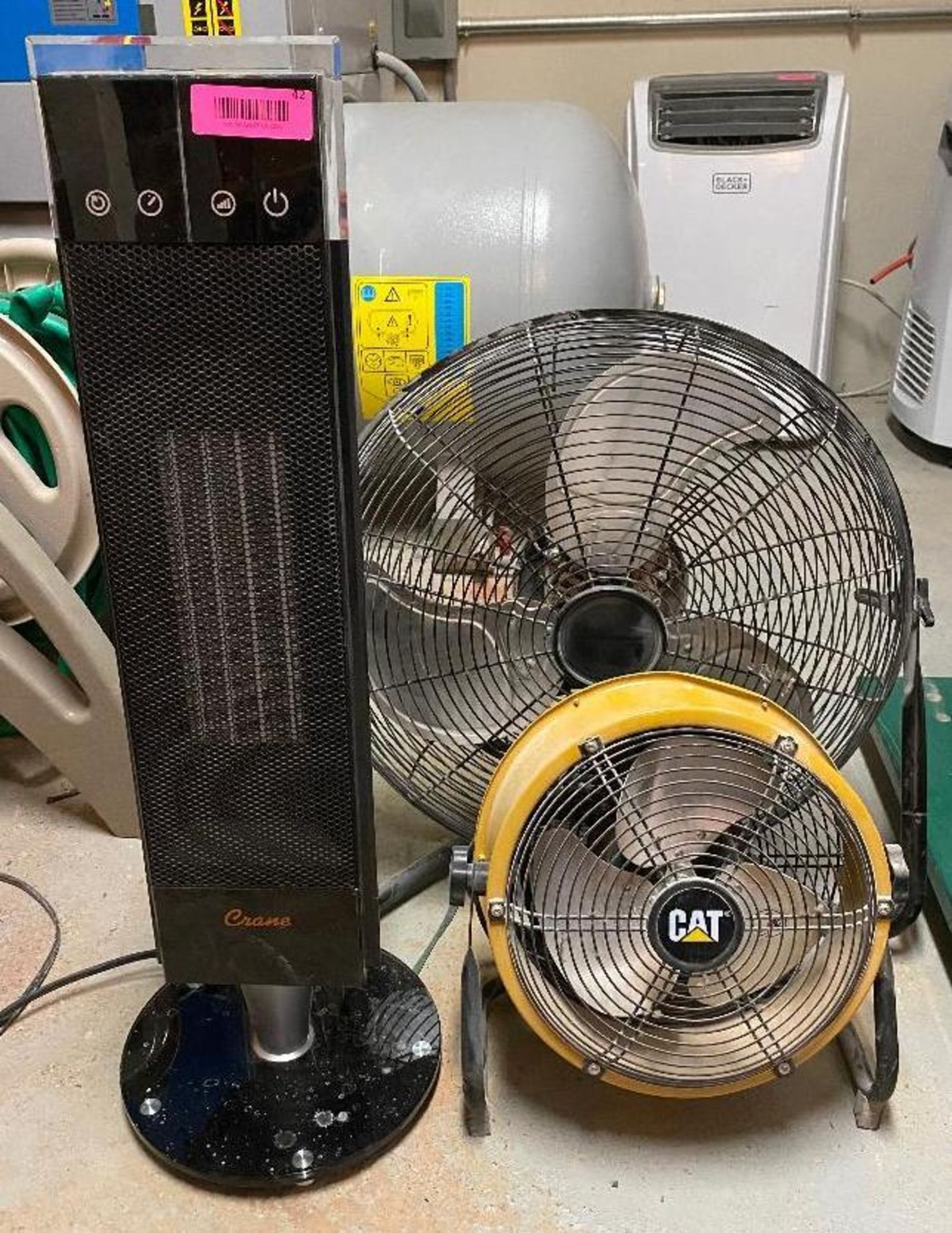 DESCRIPTION ASSORTED FANS AND CERAMIC HEATER AS SHOWN LOCATION BASEMENT: TOOL ROOM THIS LOT IS ONE M