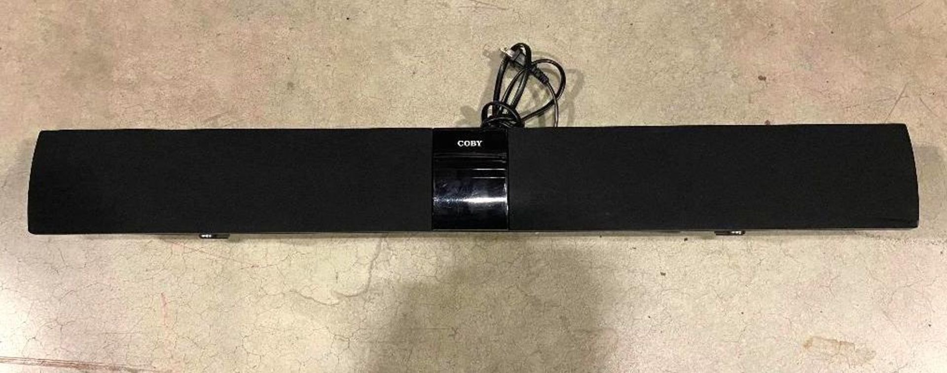 DESCRIPTION (2) COBY CSMP90 SOUND BAR 2.1 CHANNEL WIRELESS BLUETOOTH W/ PROTECTIVE CASE BRAND/MODEL