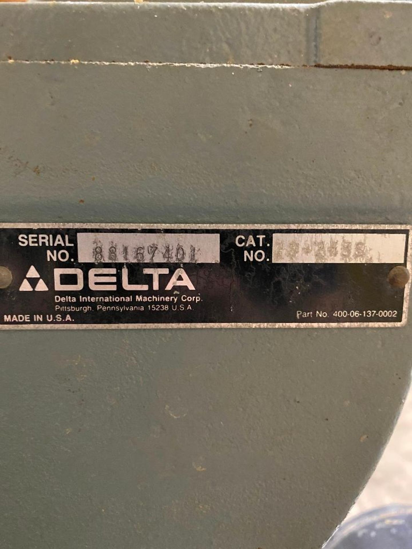 DESCRIPTION: DELTA BAND SAW W/ STAND BRAND/MODEL: DELTA 62-142 ADDITIONAL INFORMATION: 1/2 HP, 1725 - Image 6 of 7