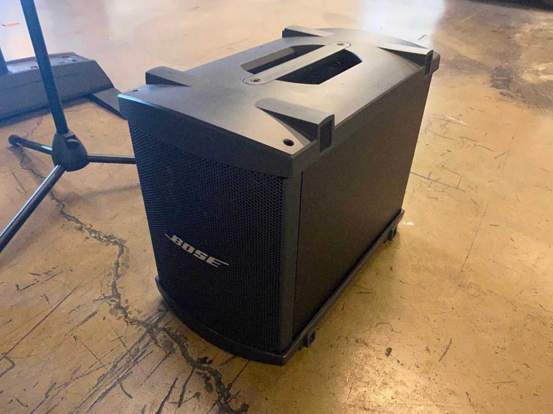 DESCRIPTION: COMPLETE BOSE MODEL L1 PUBLIC ADDRESS SYSTEM BRAND / MODEL: BOSE MODEL L1 RETAIL PRICE: - Image 5 of 14