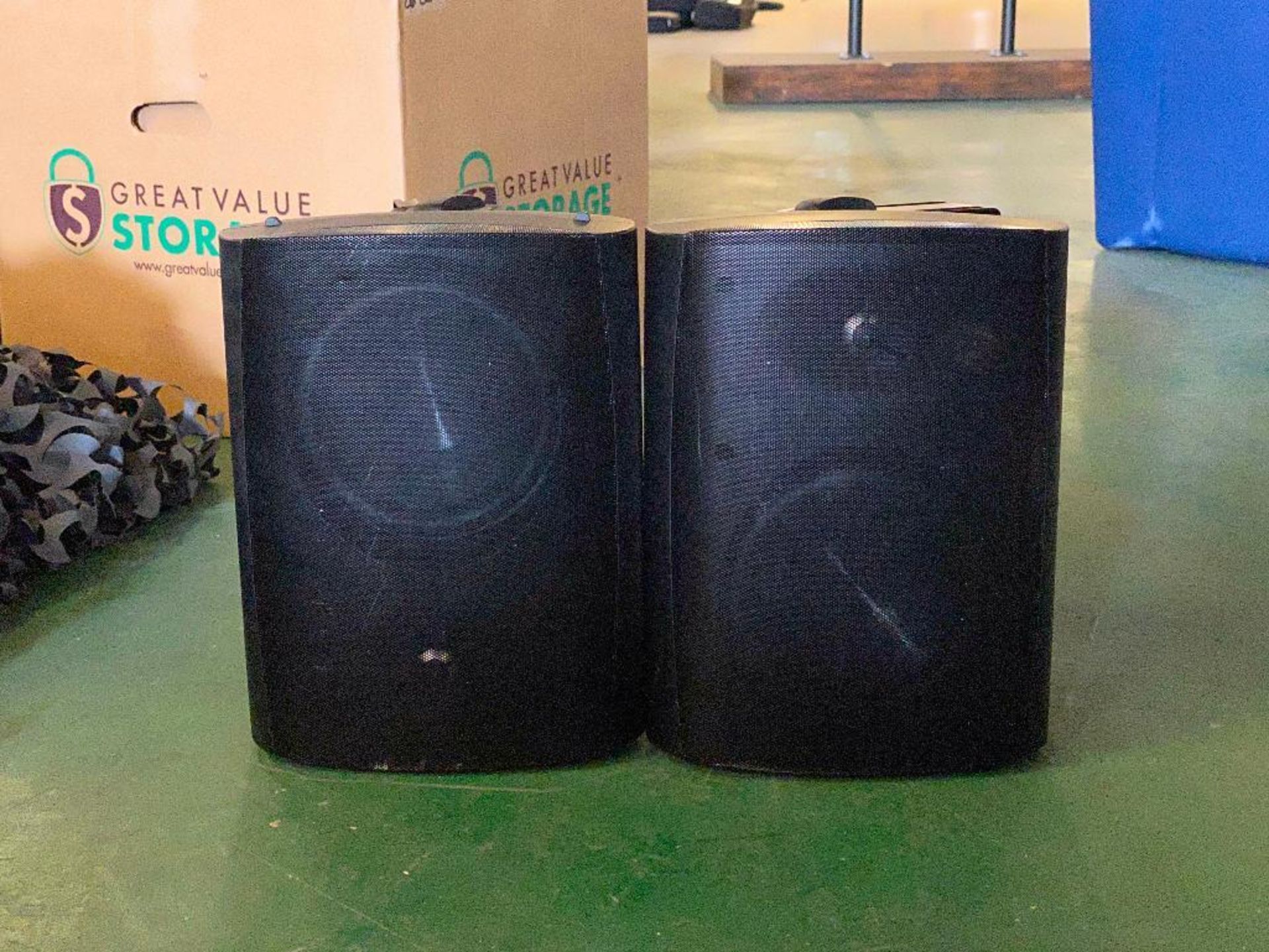 DESCRIPTION: (2) - ALL WEATHER SERIES SURFACE MOUNT SPEAKERS BRAND / MODEL: EPISODE RETAIL PRICE: $2 - Image 10 of 10