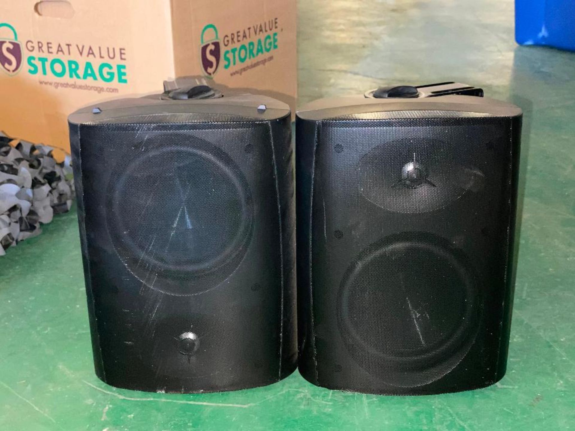 DESCRIPTION: (2) - ALL WEATHER SERIES SURFACE MOUNT SPEAKERS BRAND / MODEL: EPISODE RETAIL PRICE: $2 - Image 2 of 5