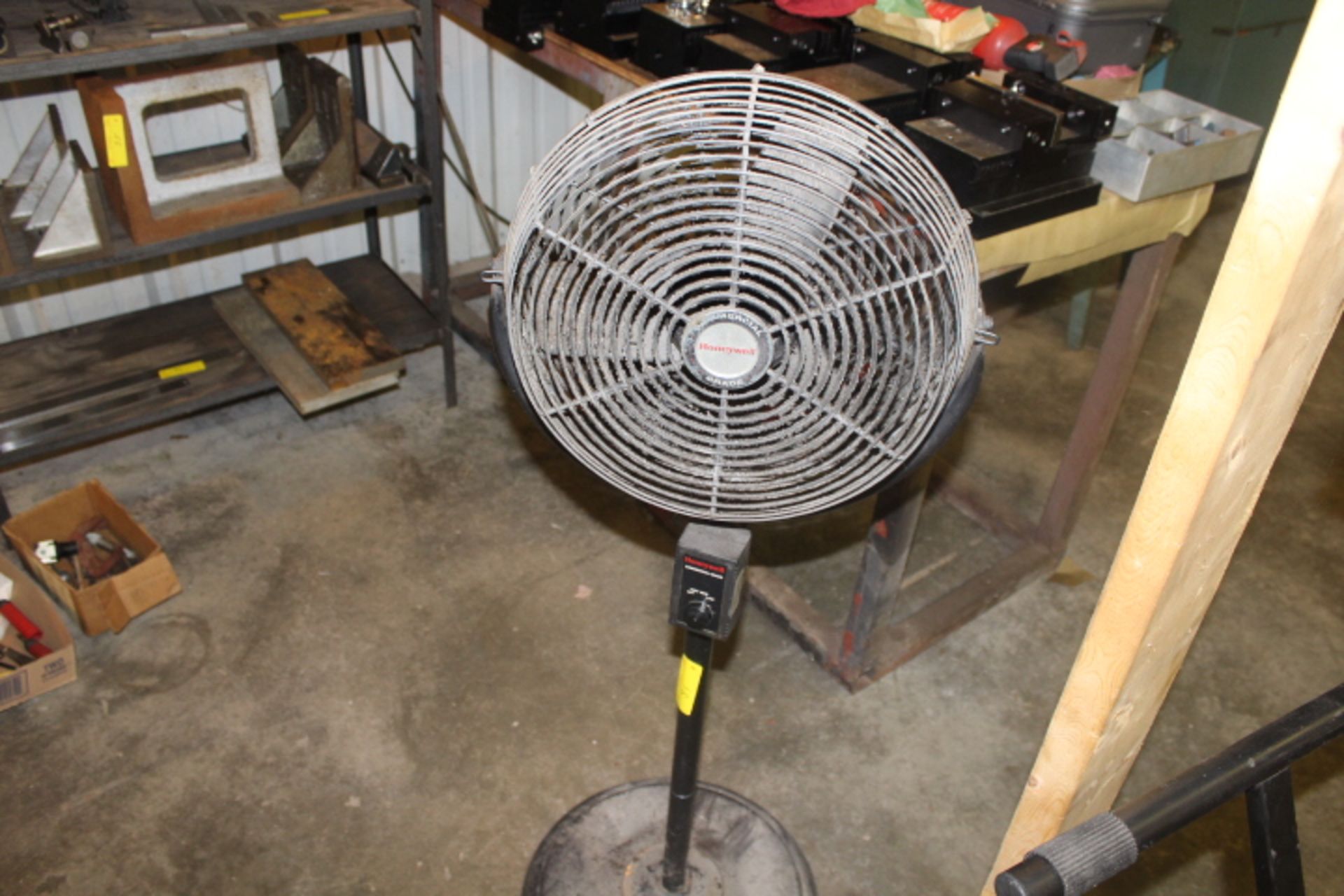 HONEYWELL PEDESTAL FAN