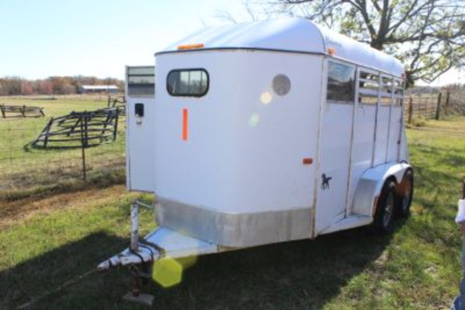 99 CHAPARREL HORSE TRAILER