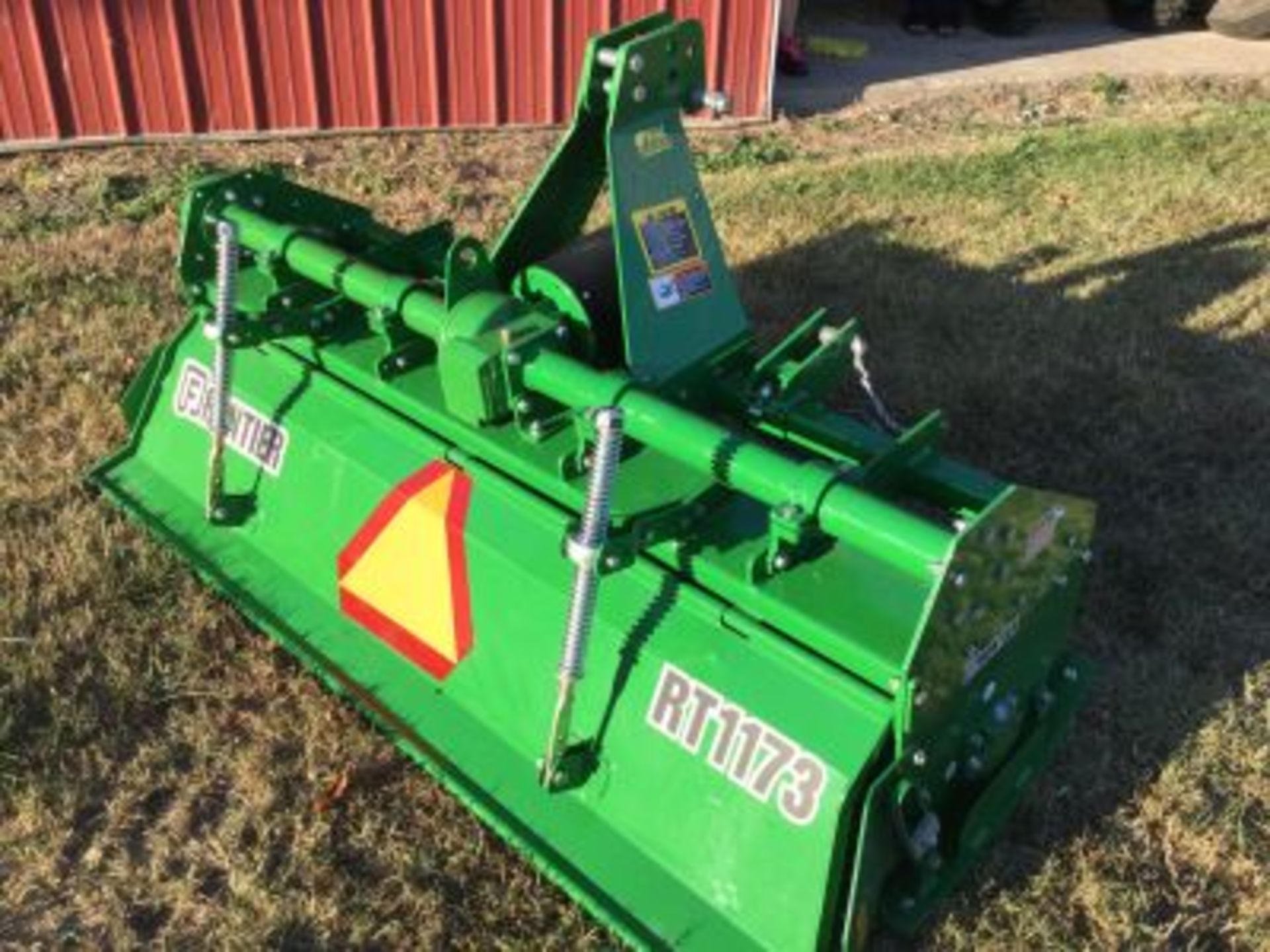 JOHN DEERE FRONTIER 6' 3PT TILLER NEW