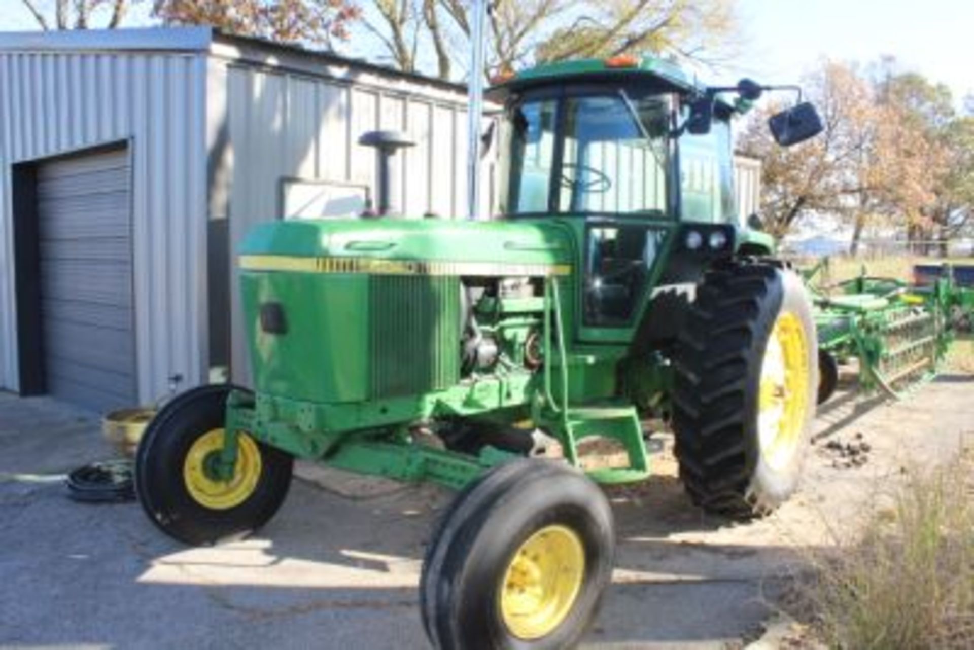 1982 JOHN DEER 4040