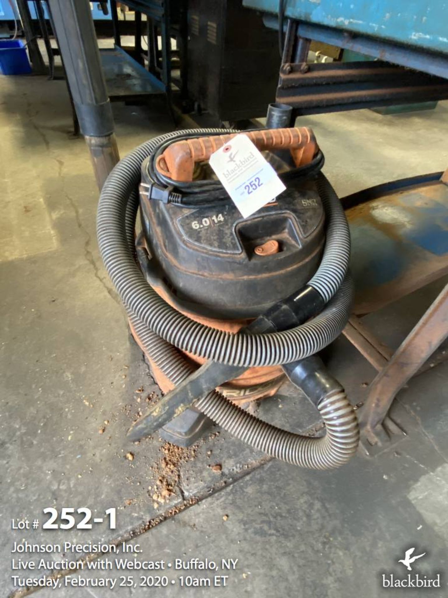 Ridgid 14 gallon vacuum