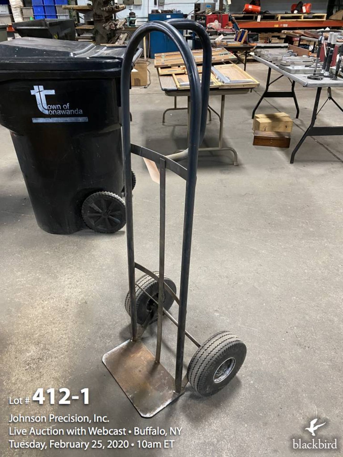 2 Wheel hand truck