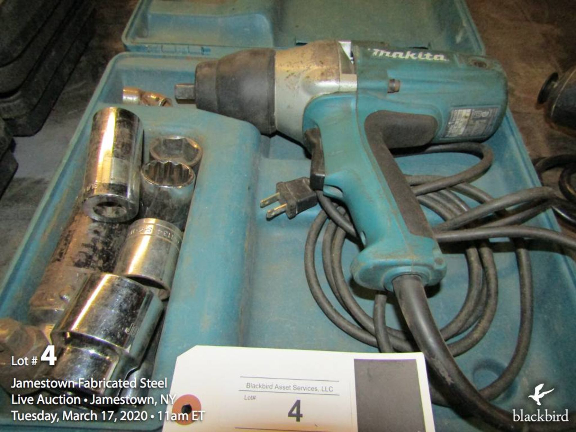 Makita 1/2" impact driver, m/n TW0350,