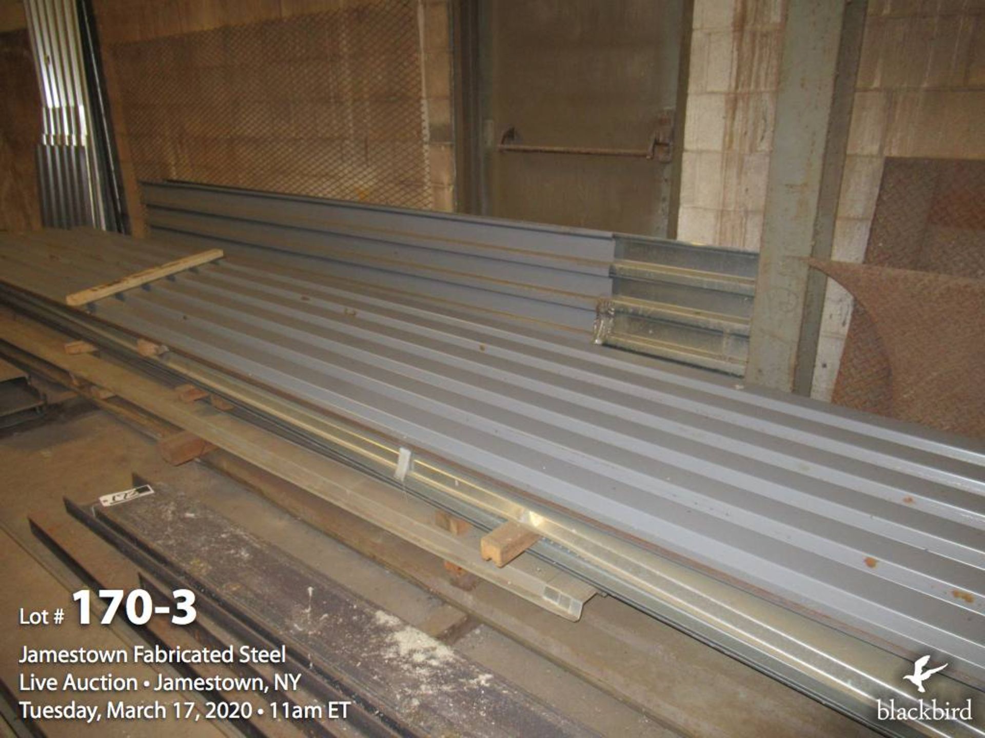 Corrugated siding/roofing - Image 4 of 4