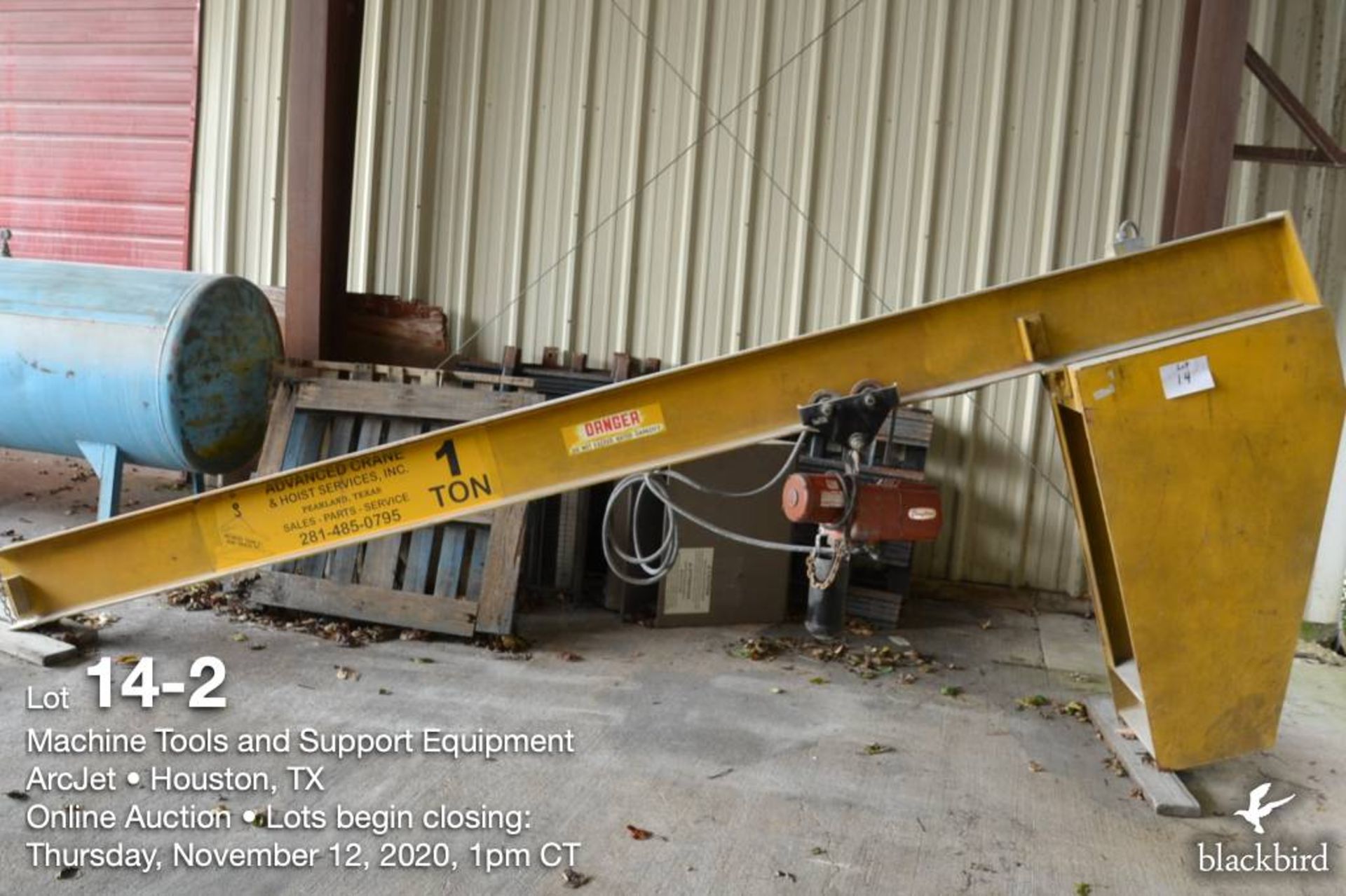 Floor Jib, 1 ton capacity equipped w/1 ton Dayton electric chain hoist, pendant control, 12 ft hoist - Image 3 of 5