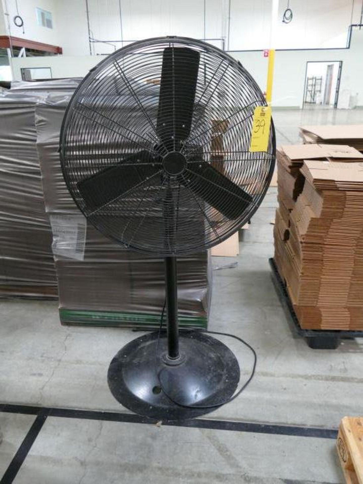 CHICAGO 30" SHOP FAN, PEDESTAL TYPE