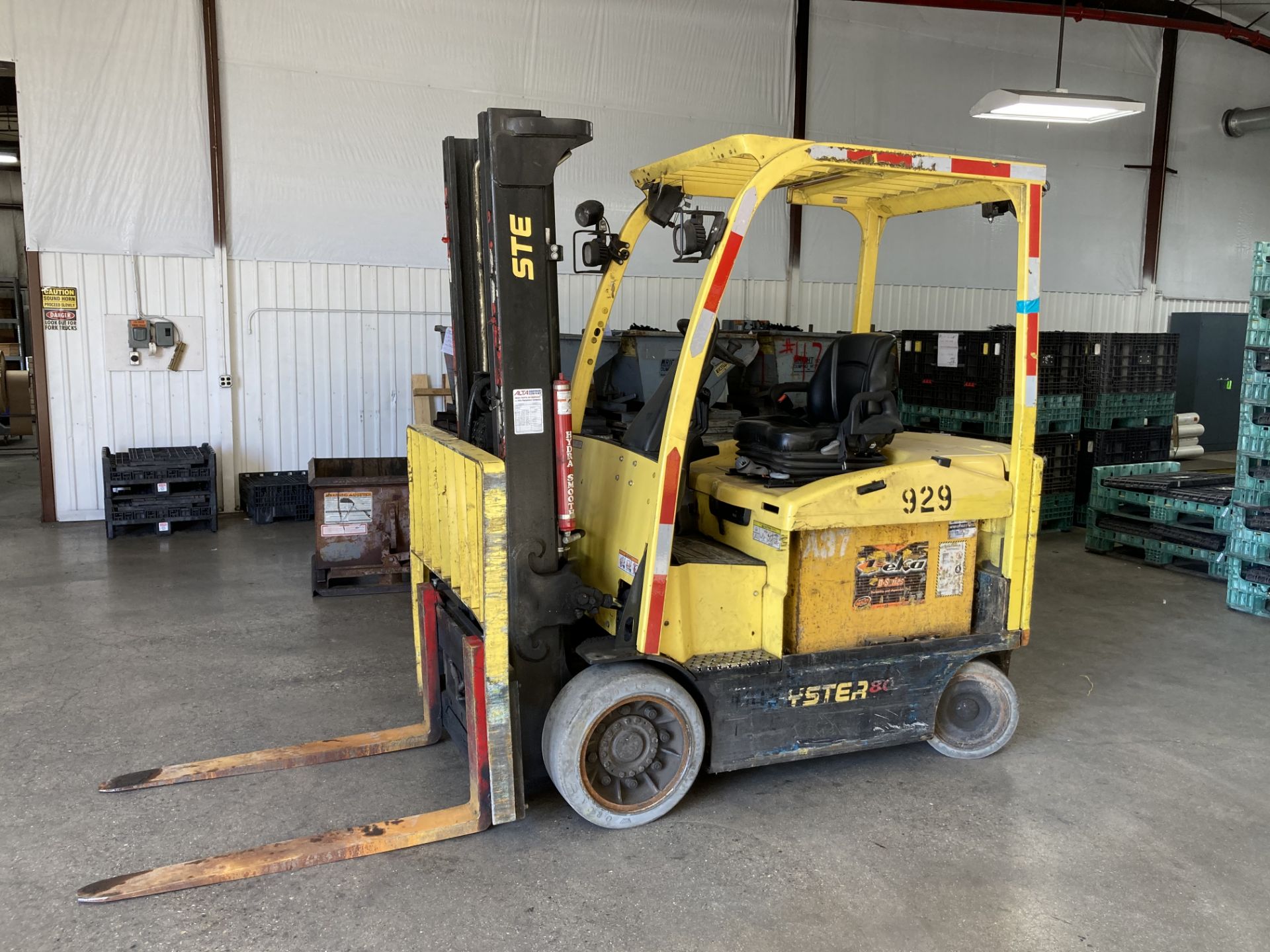 2013 Hyster 8,000 Lb Capacity Electric Forklift Model E80XN